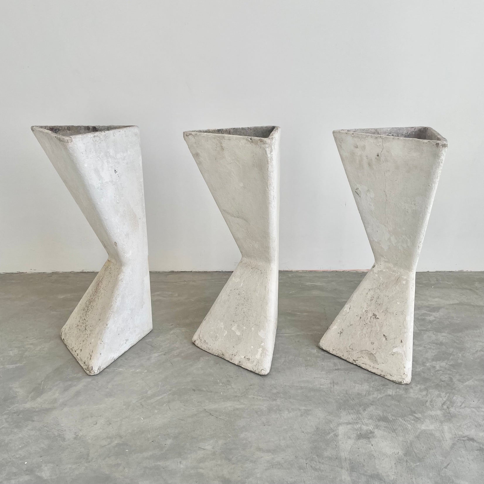 Set of 3 Willy Guhl Sculptural Triangular Planters, 1960s