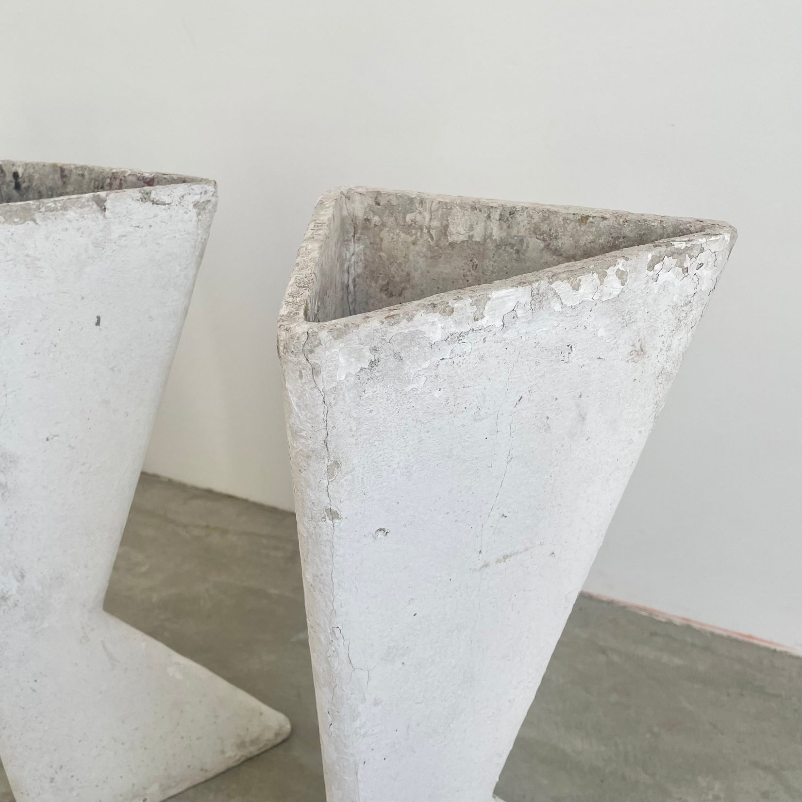 Set of 3 Willy Guhl Sculptural Triangular Planters, 1960s