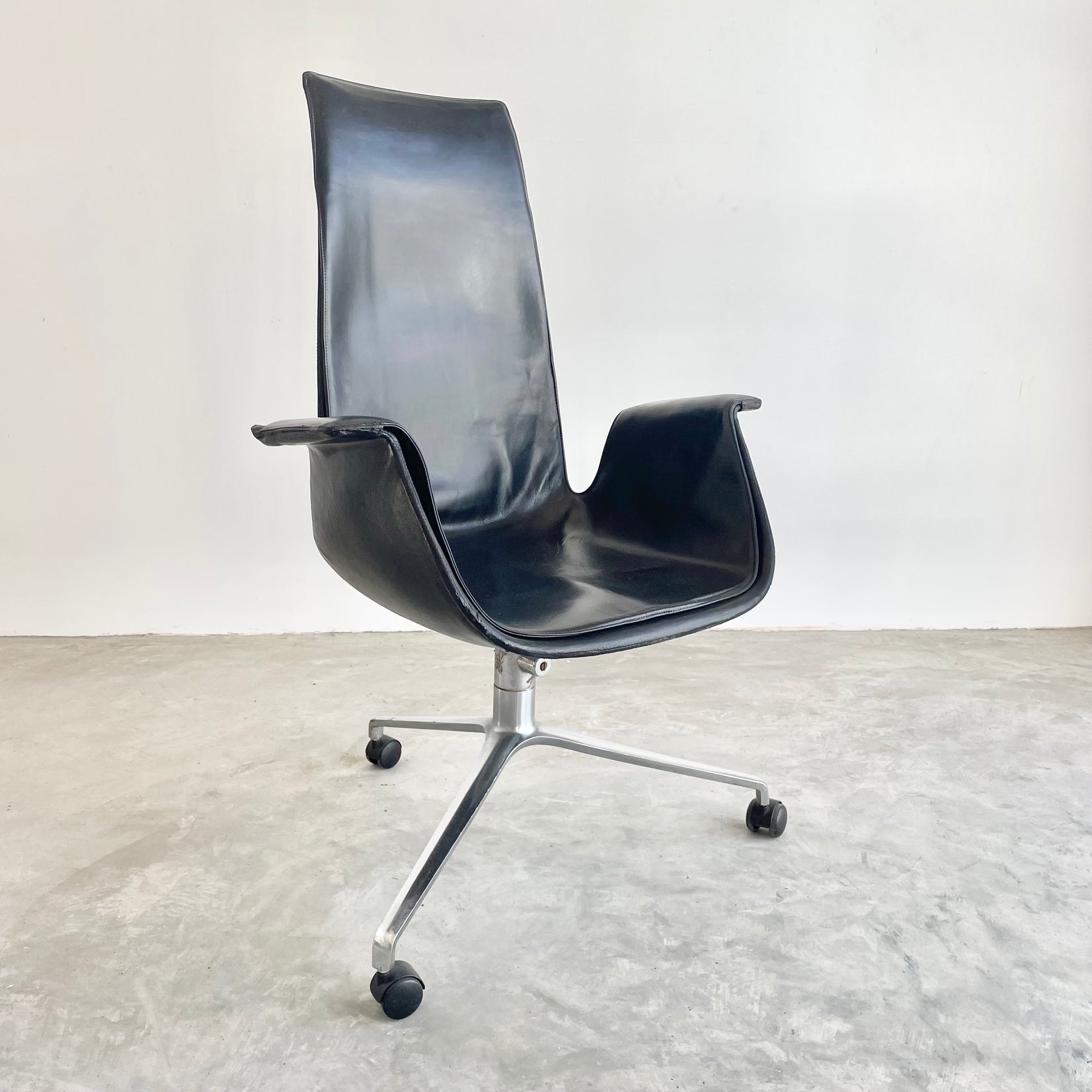 Fabricius Kastholm Leather 'Bird' Chairs