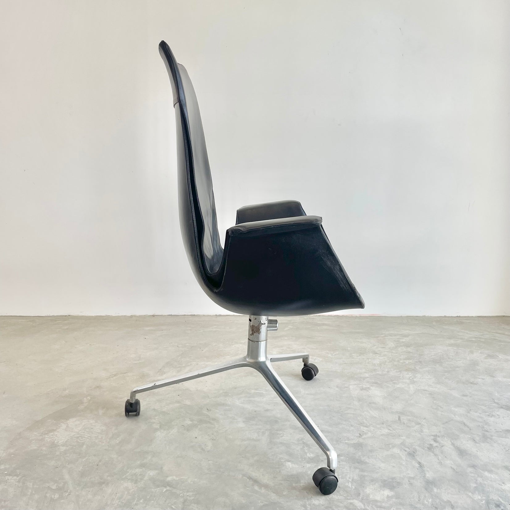 Fabricius Kastholm Leather 'Bird' Chairs