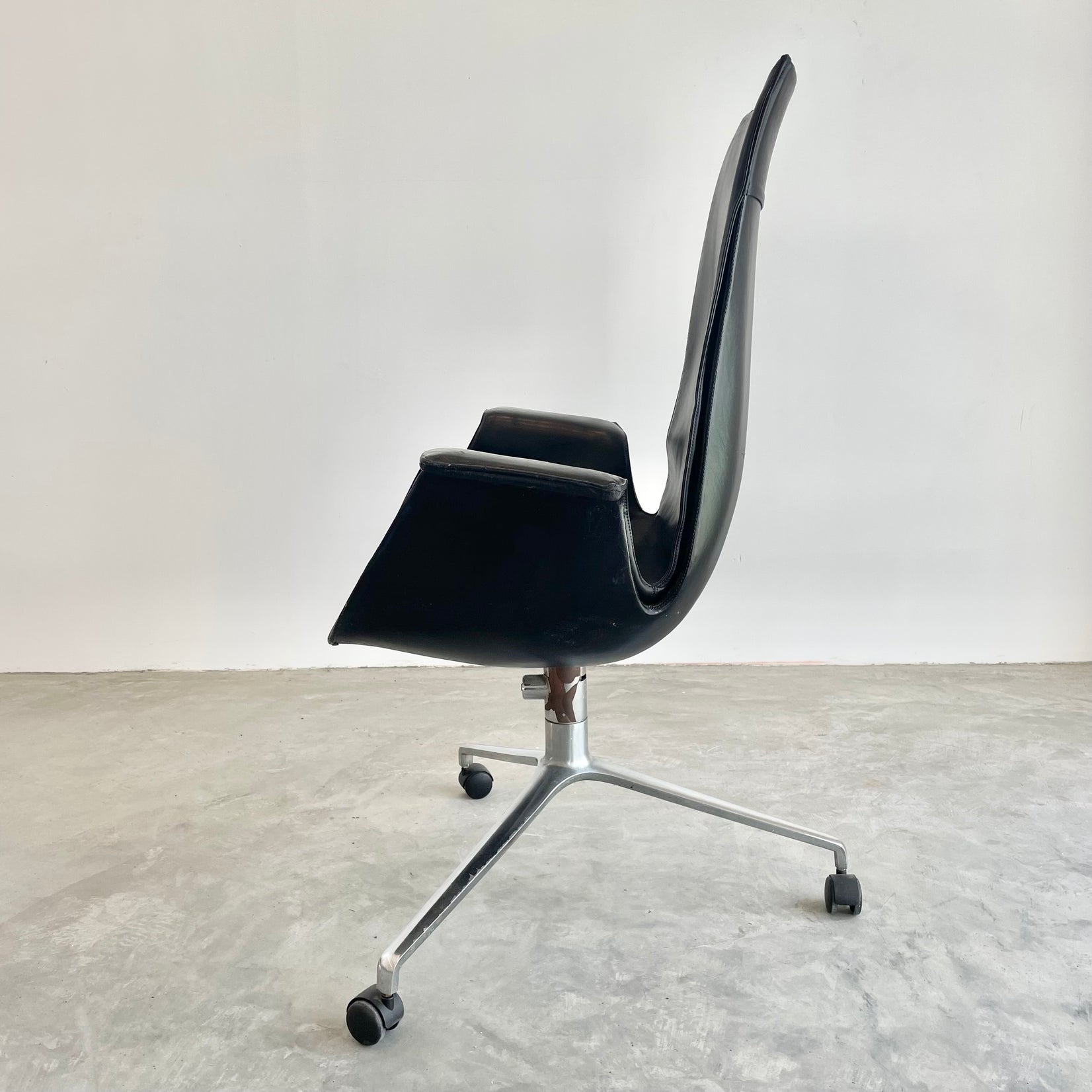 Fabricius Kastholm Leather 'Bird' Chairs