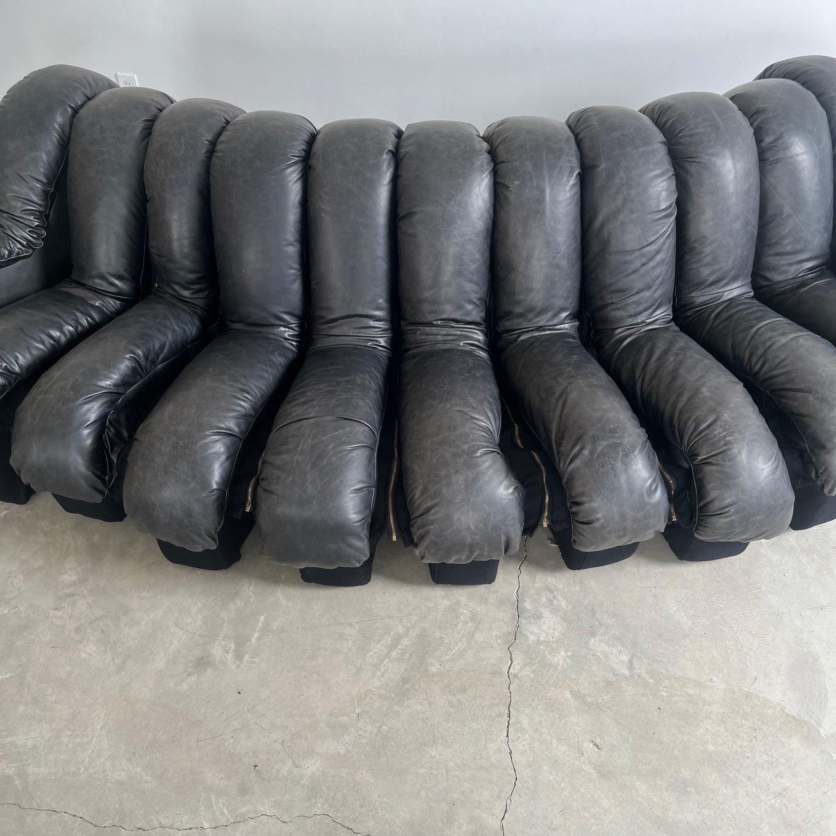 DS-600 Non-Stop Sofa with 11 Elements