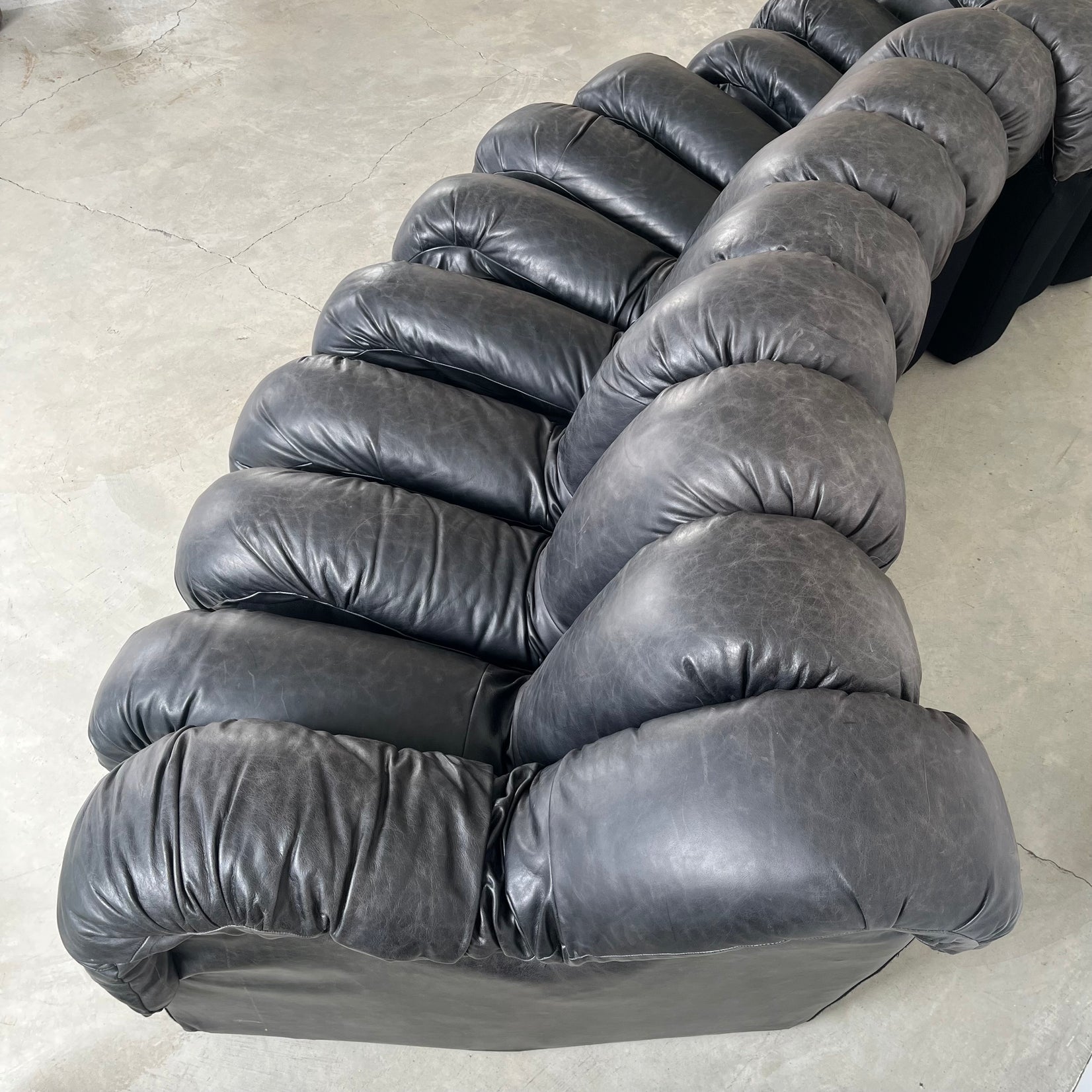 DS-600 Non-Stop Sofa with 11 Elements