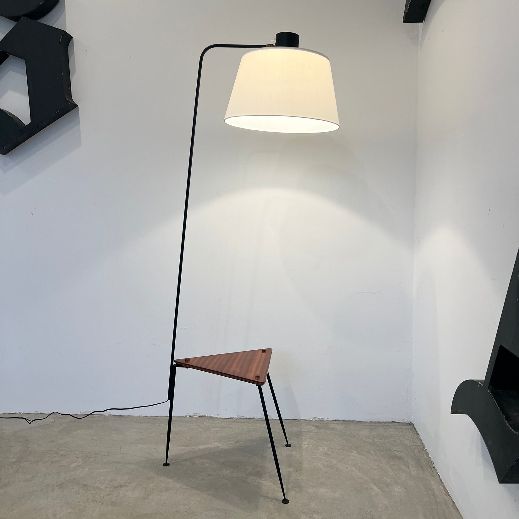 Floor Lamp with Triangular Side Table