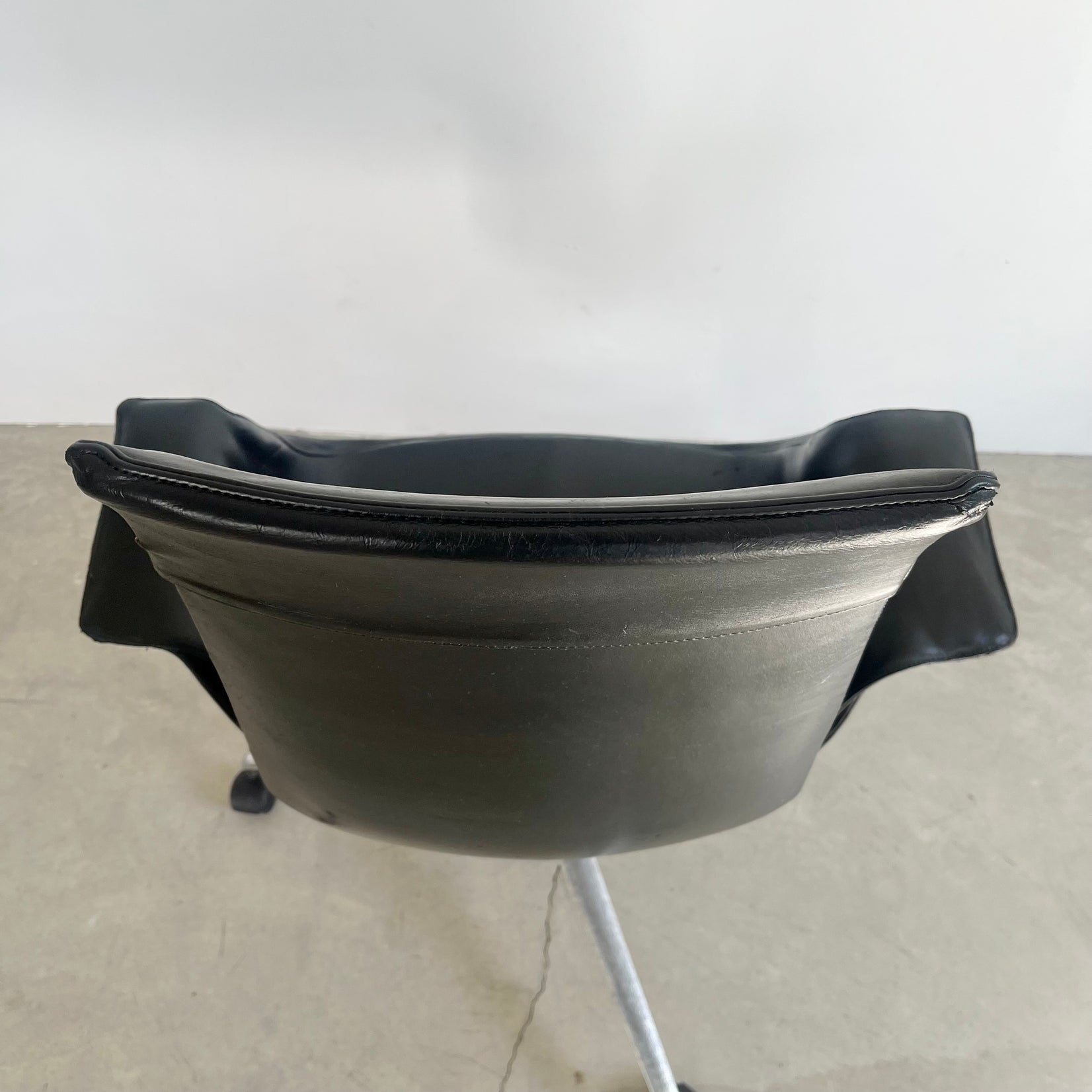 Fabricius Kastholm Leather 'Bird' Chairs