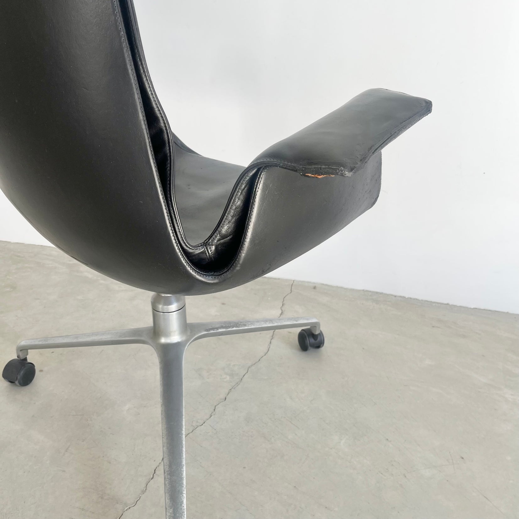 Fabricius Kastholm Leather 'Bird' Chairs