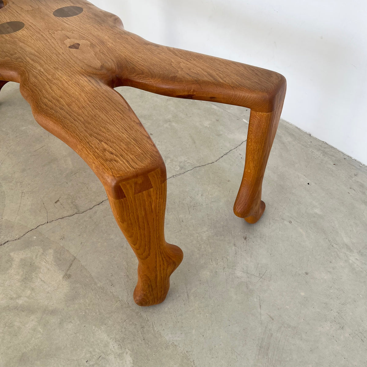 "Lady Table"