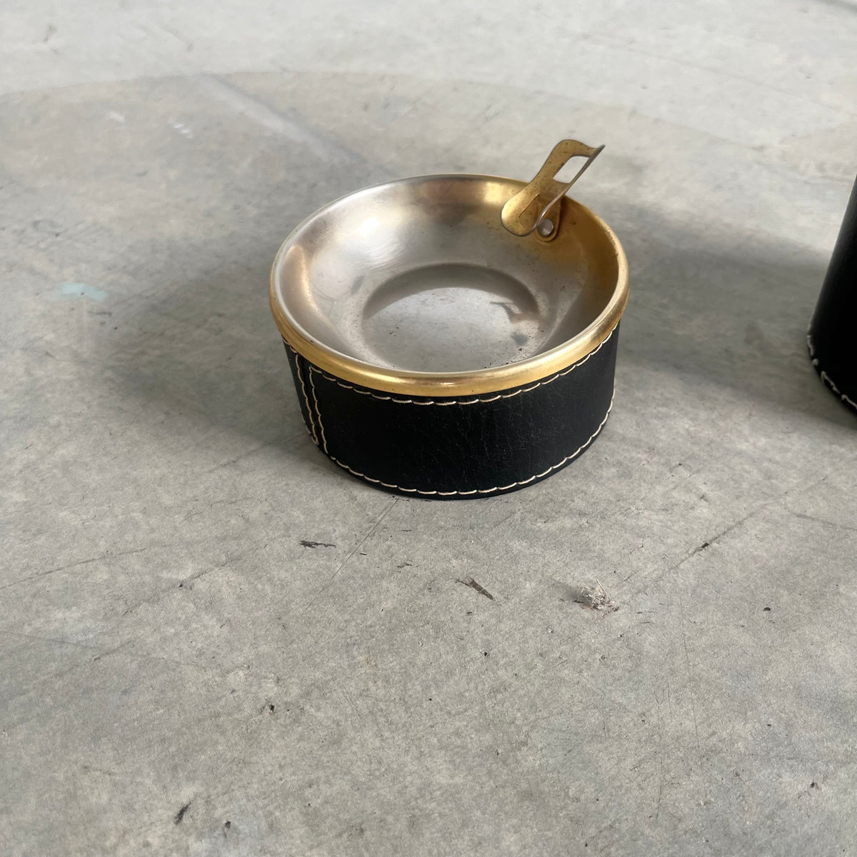 Smoking Stand