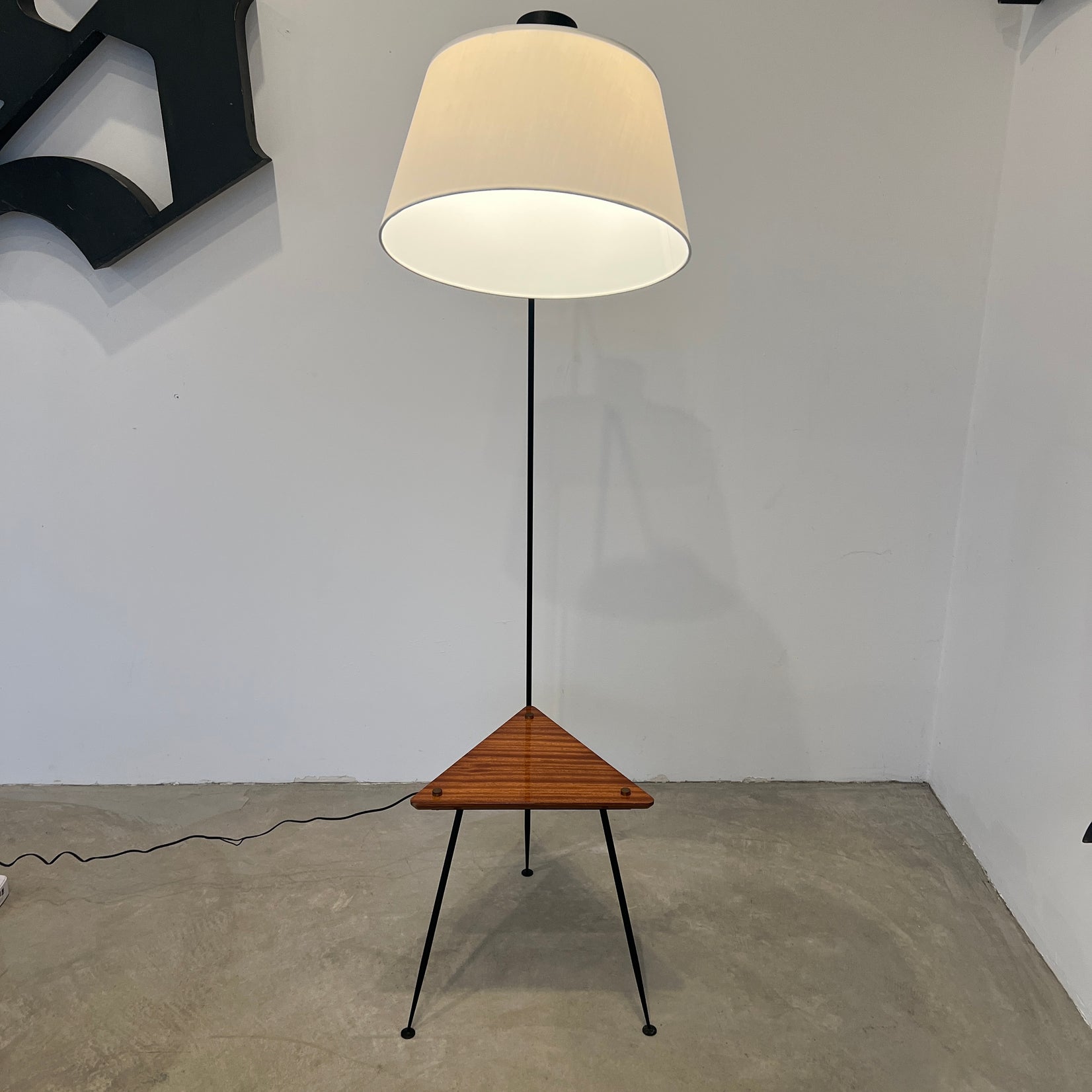 Floor Lamp with Triangular Side Table