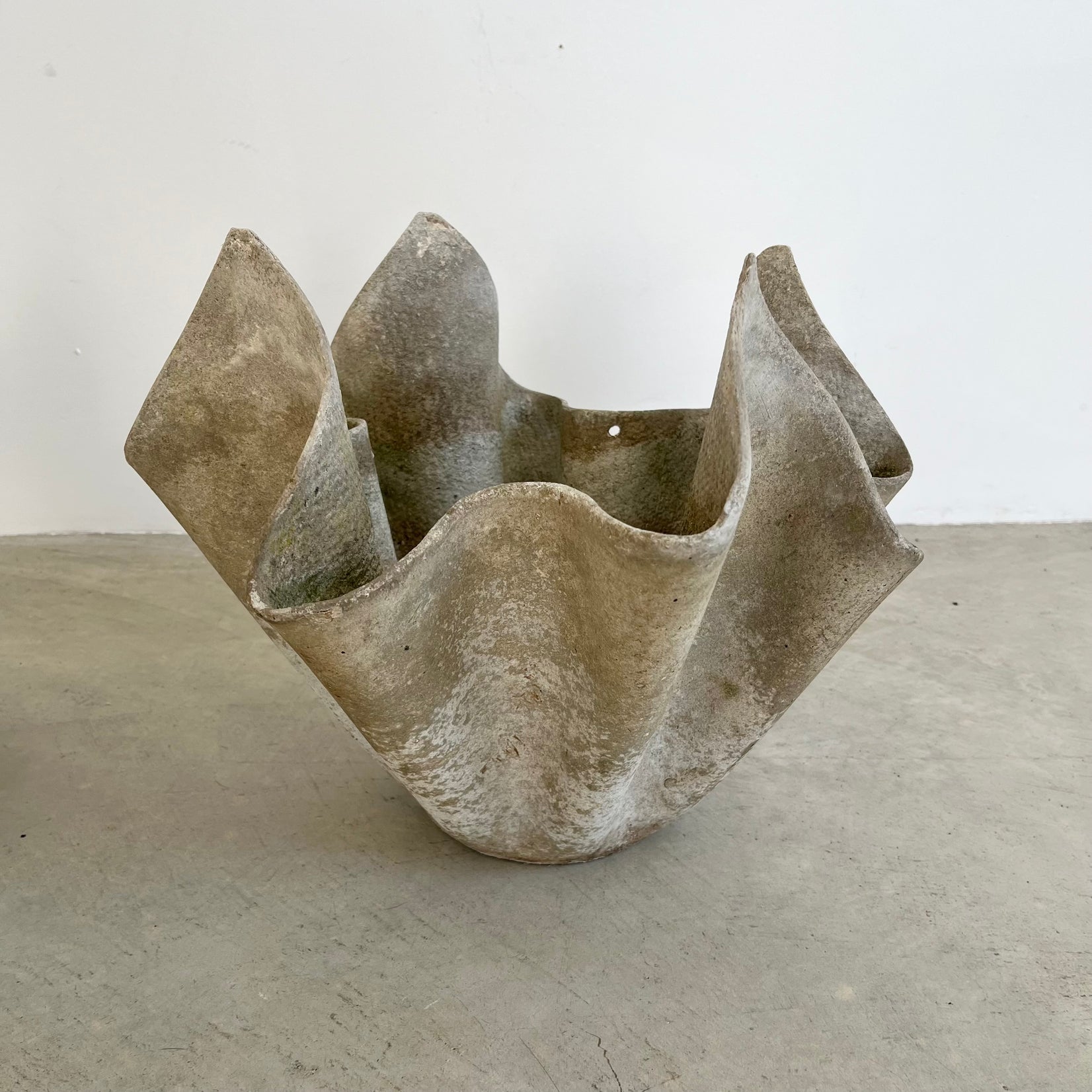 Willy Guhl Petite Handkerchief Planter, 1960s Switzerland