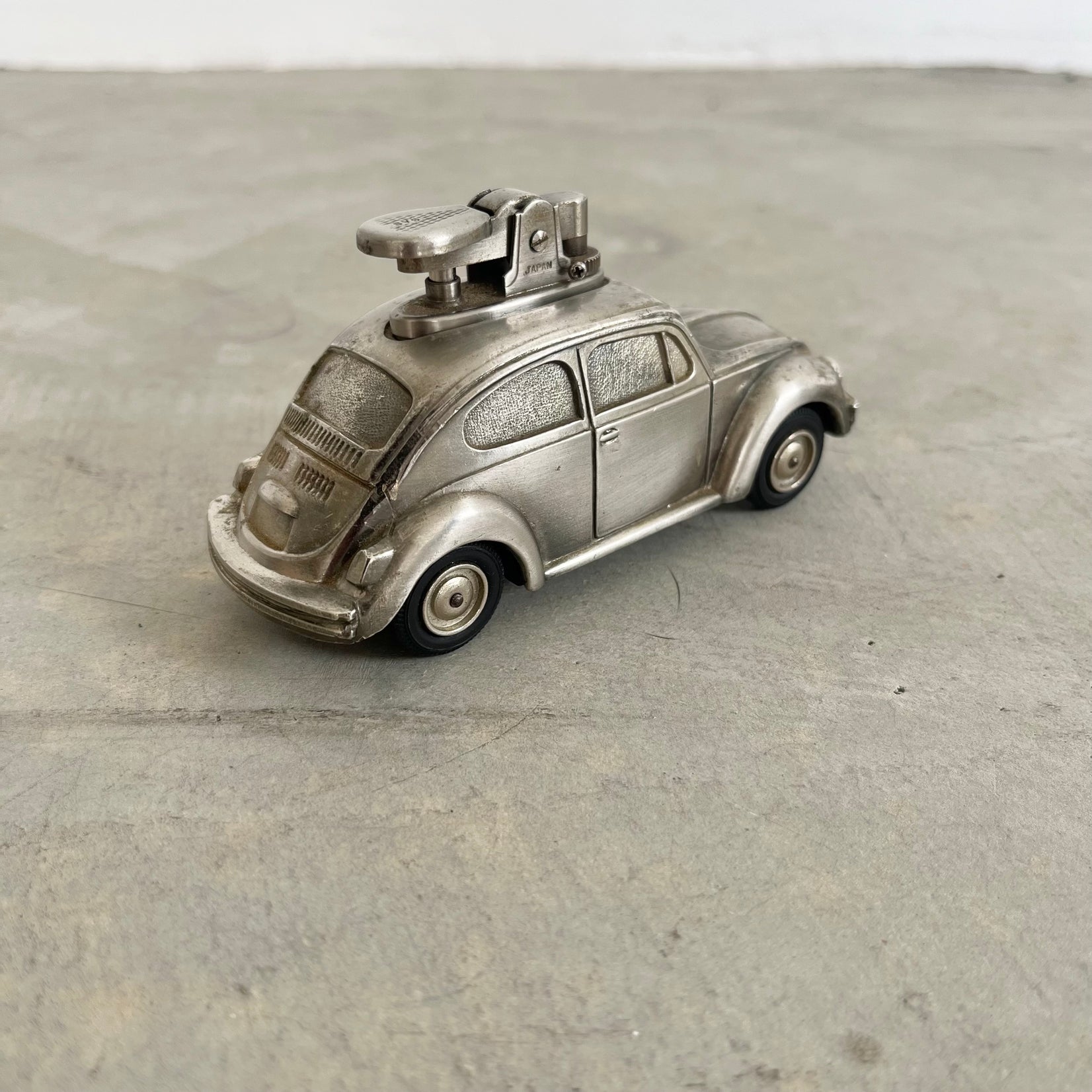 Volkswagen Beetle Table Lighter