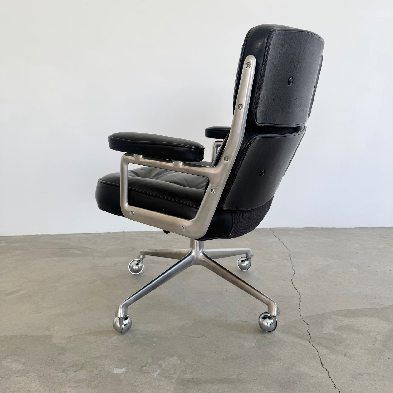 Time Life Chair in Black Leather