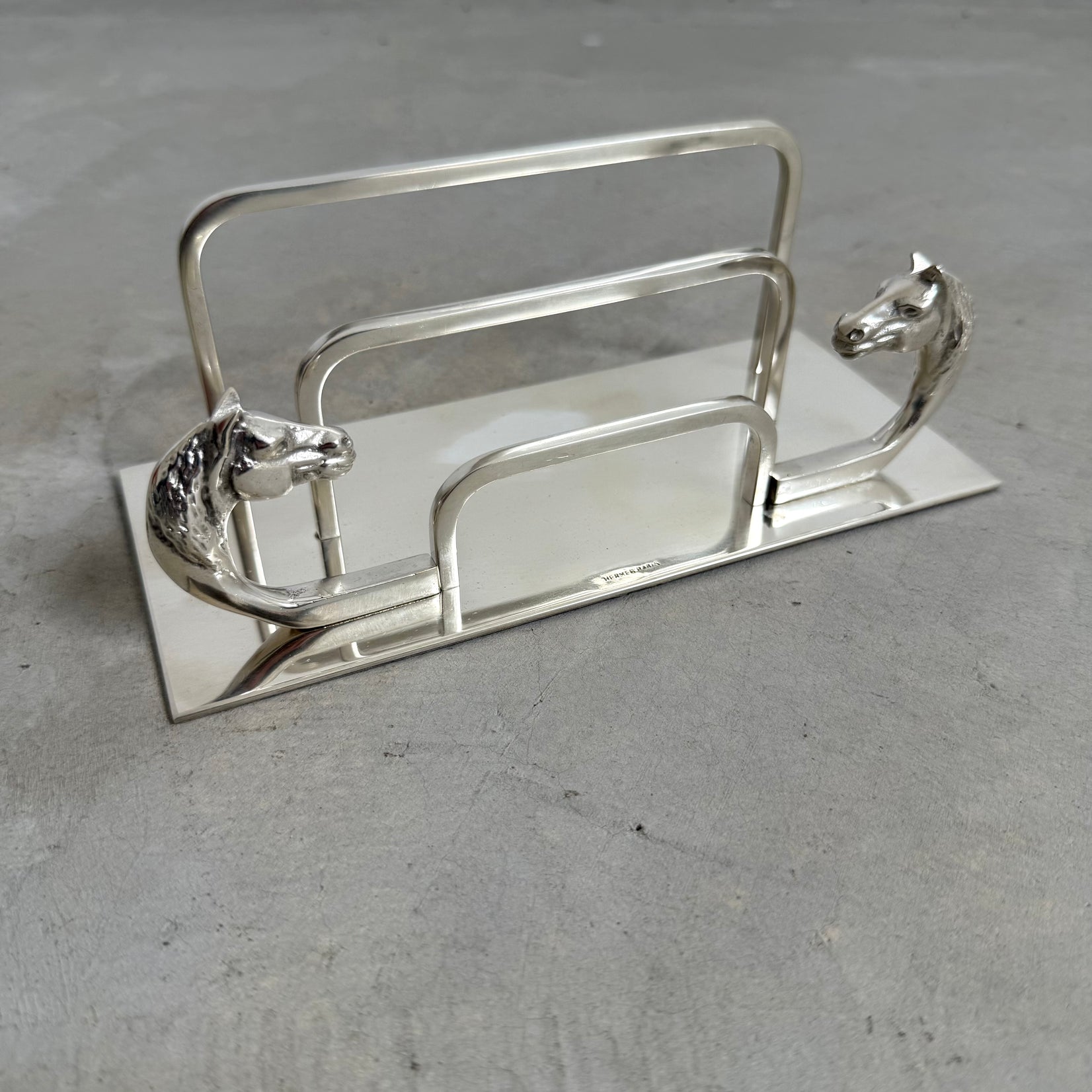 Hermes Mail Holder
