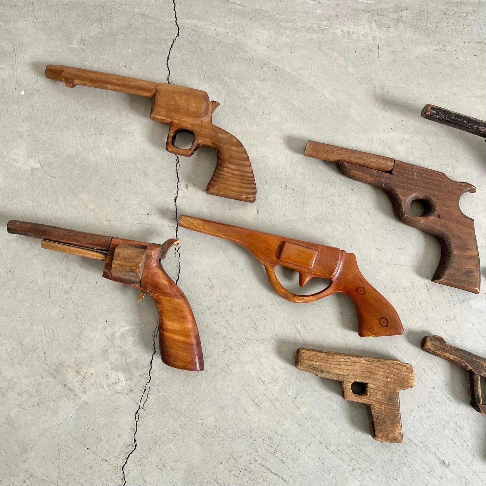 Set of 8 Wood Toy Guns