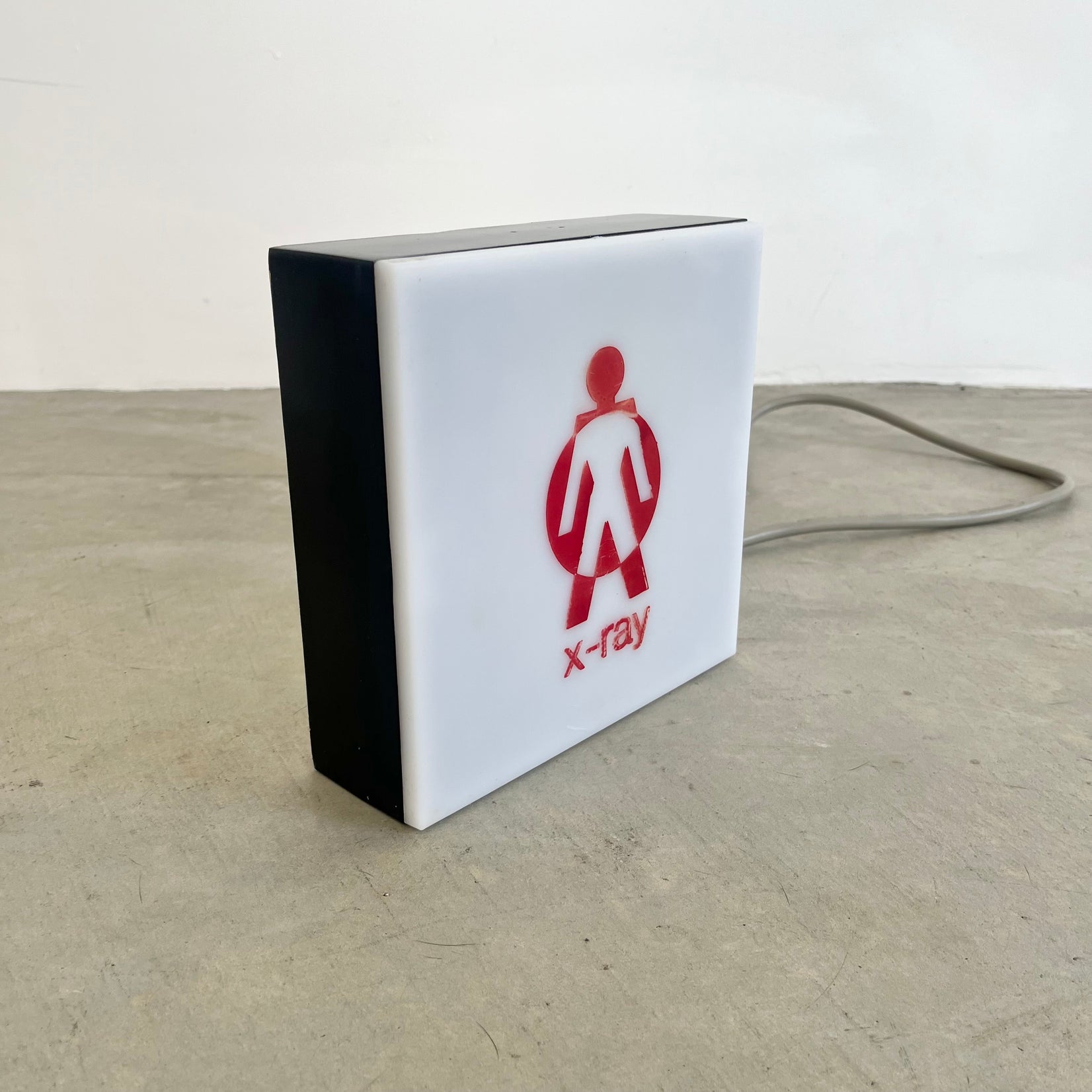 Illuminated X-Ray Sign