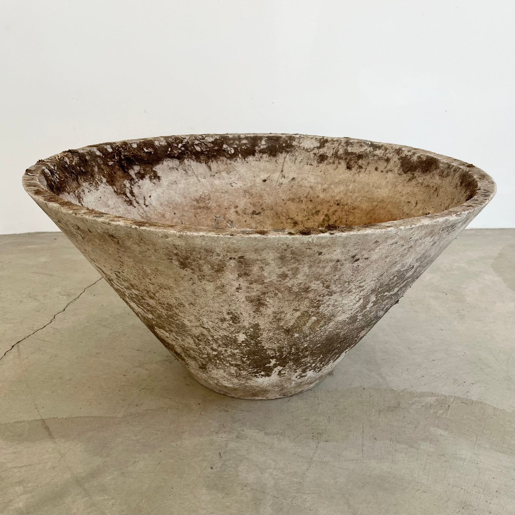 Willy Guhl Concrete Cone Flower Pot, 1960s Switzerland
