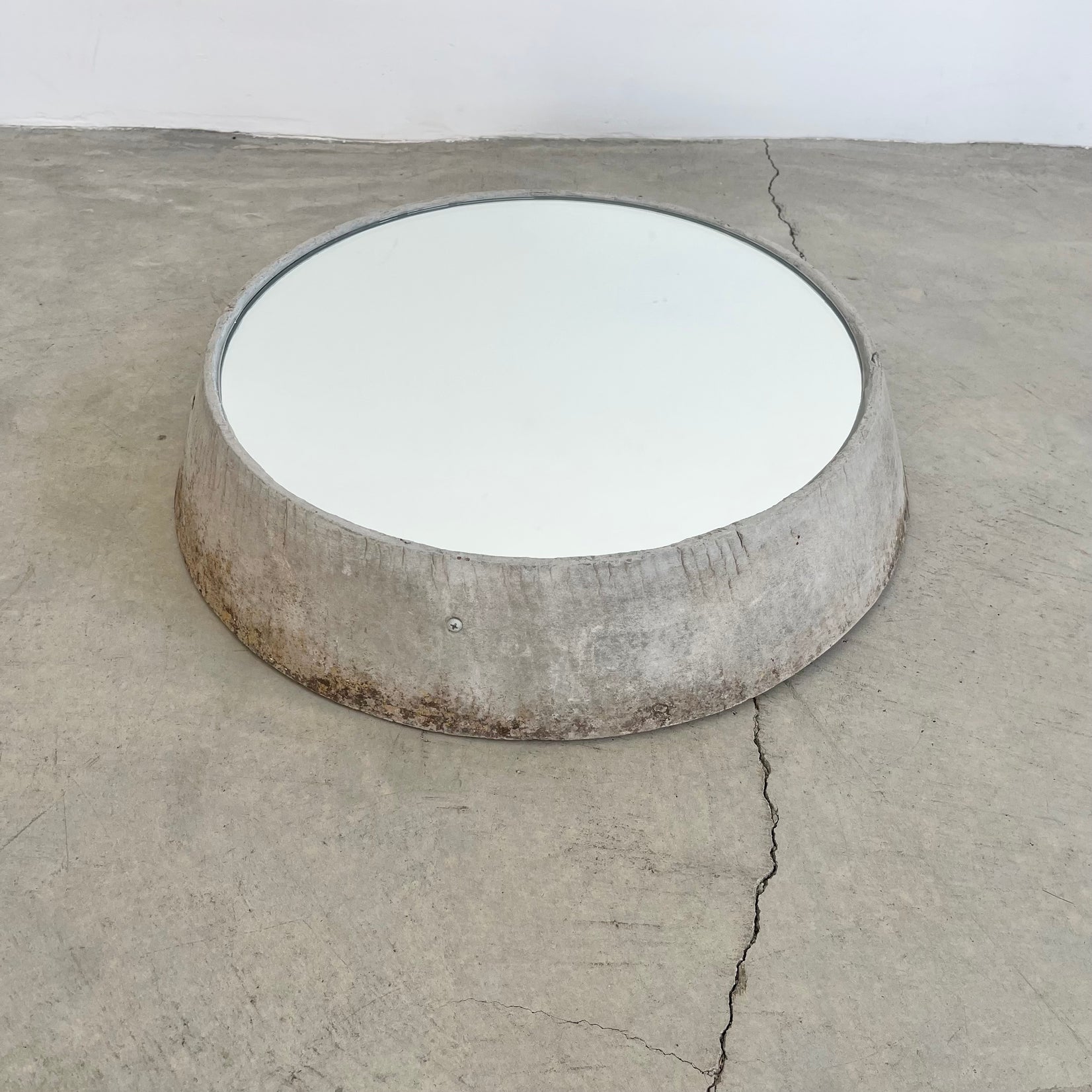 Circular Concrete Mirror