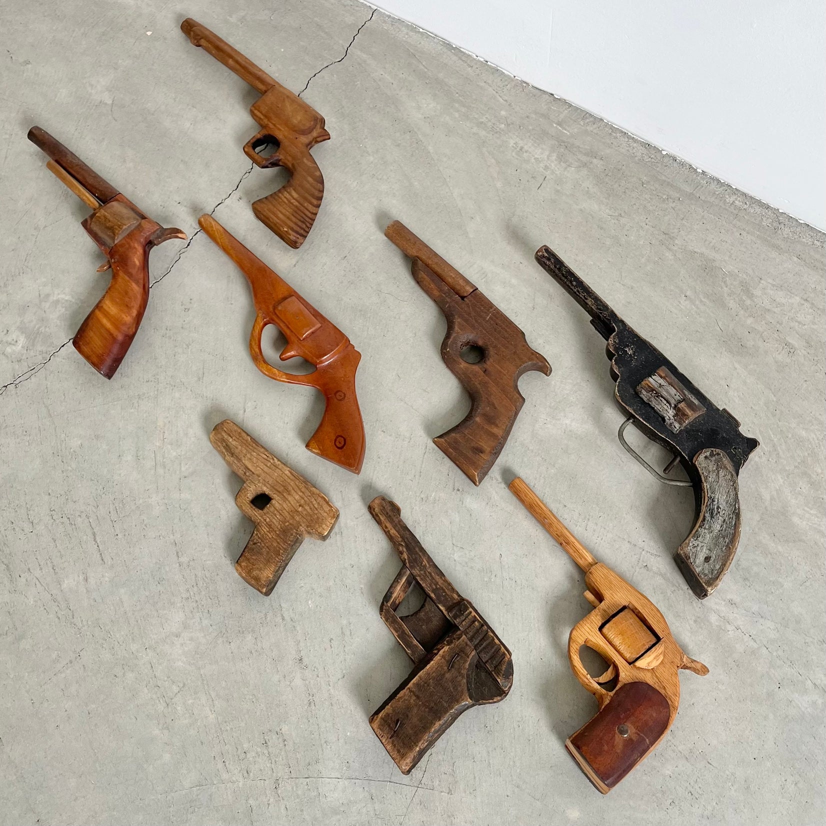 Set of 8 Wood Toy Guns