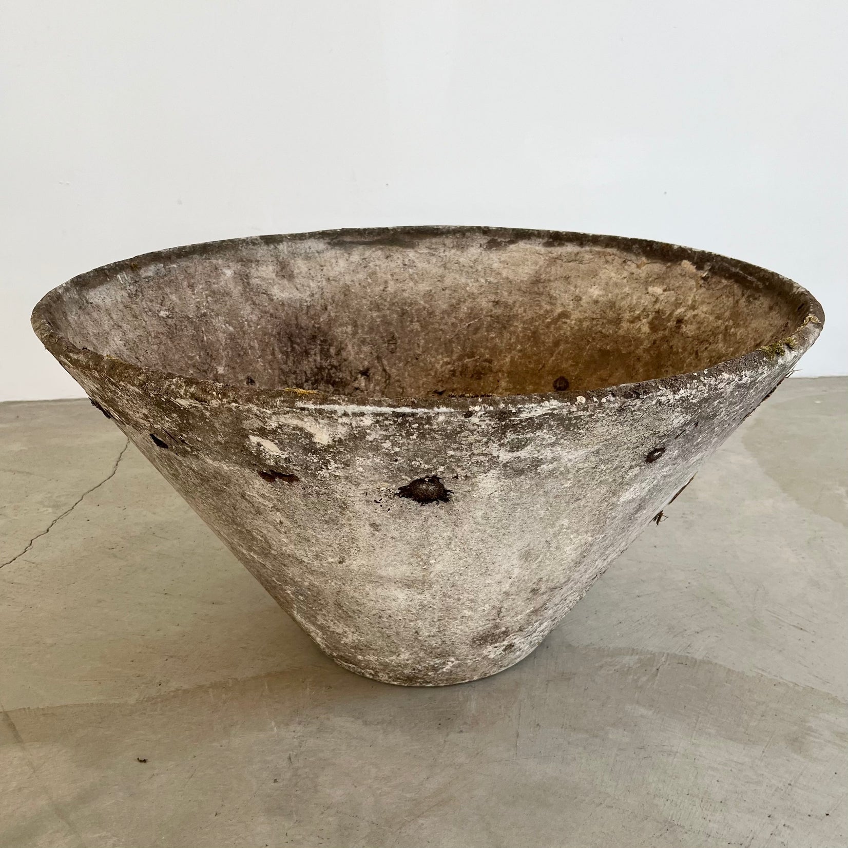 Willy Guhl Concrete Cone Flower Pot, 1960s Switzerland