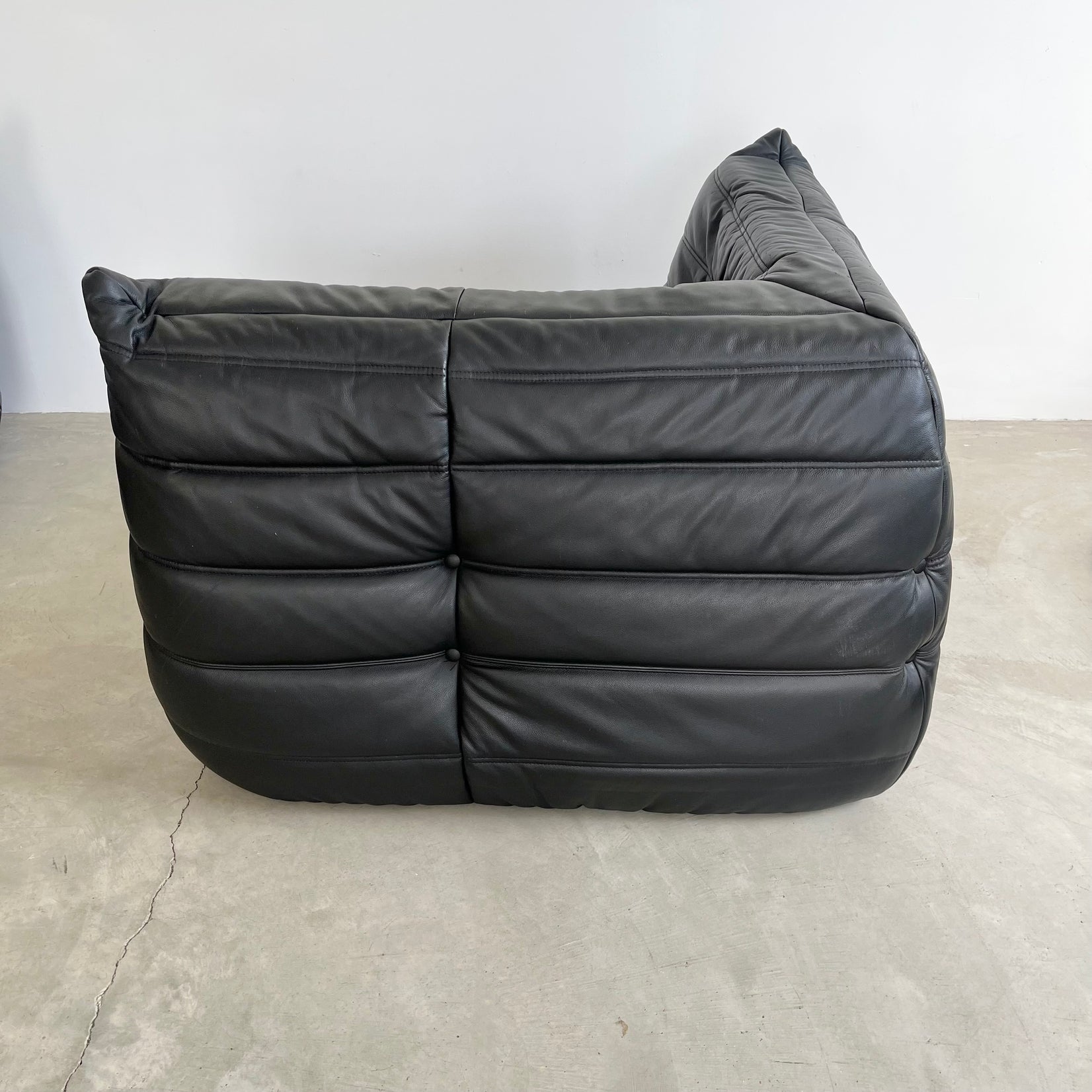 Black Leather Corner Togo Seat