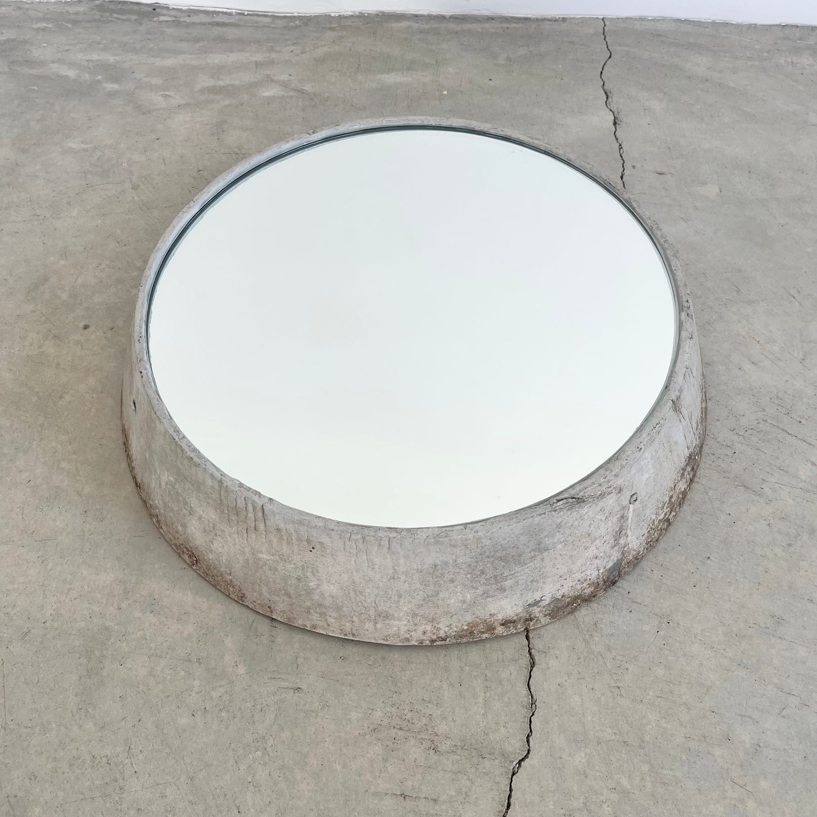 Circular Concrete Mirror