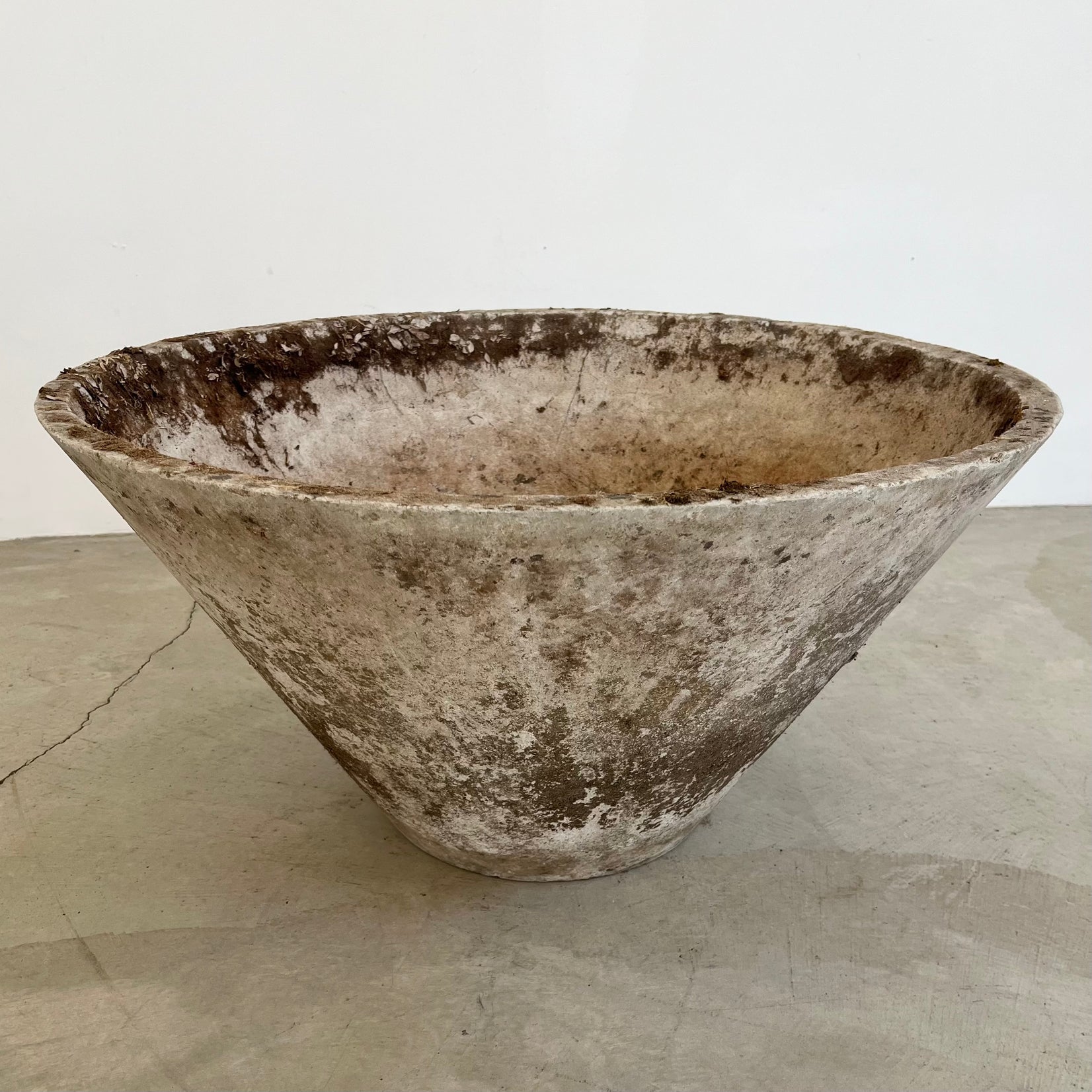Willy Guhl Concrete Cone Flower Pot, 1960s Switzerland