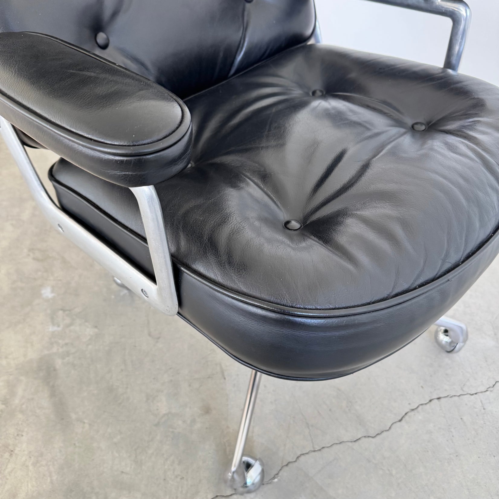 Time Life Chair in Black Leather