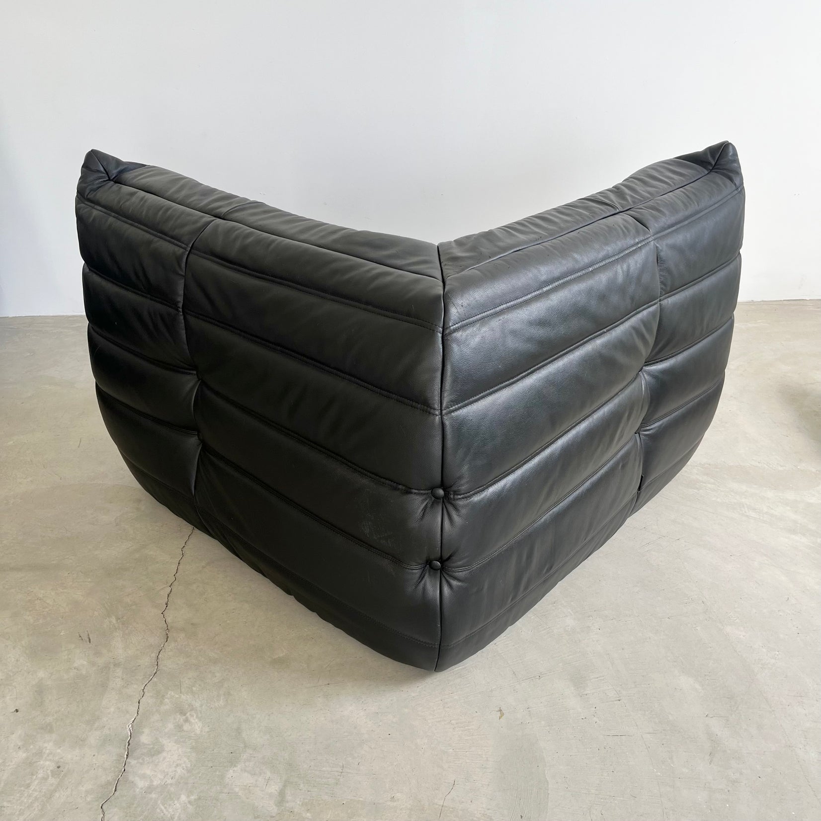 Black Leather Corner Togo Seat