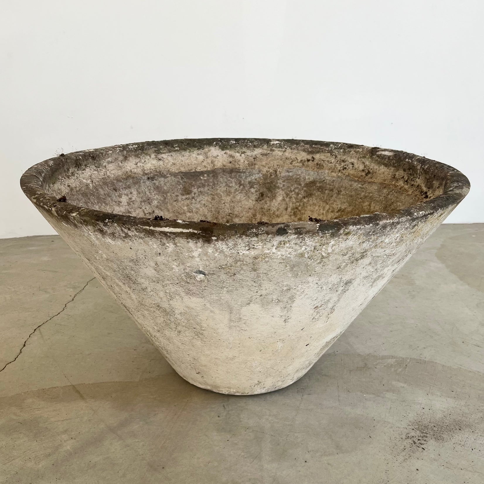 Willy Guhl Concrete Cone Flower Pot, 1960s Switzerland