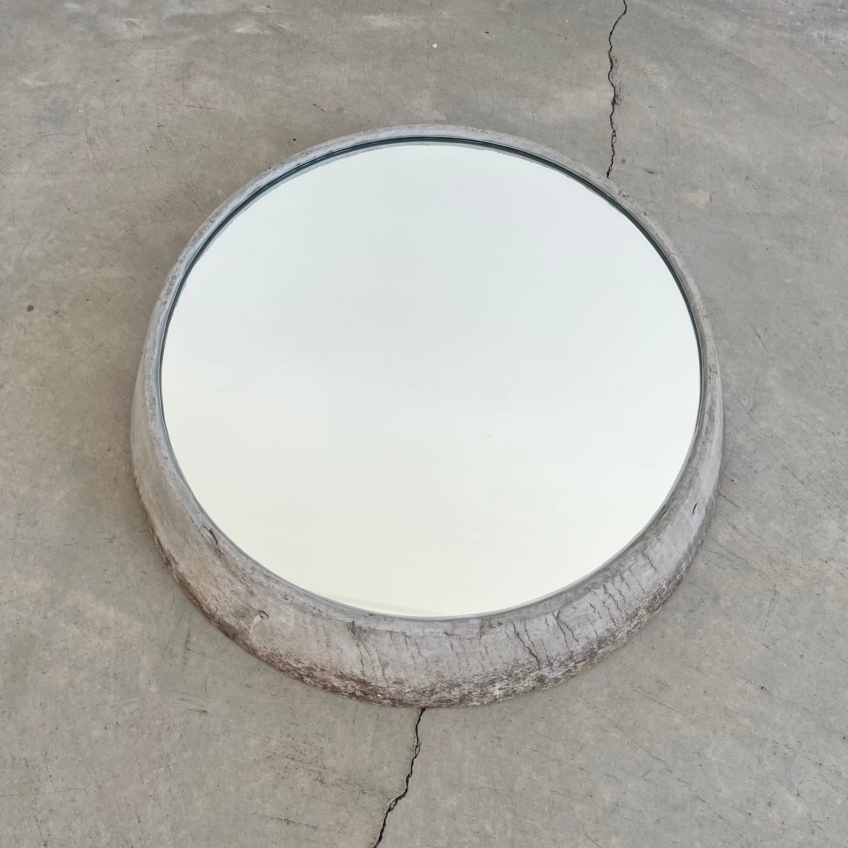Circular Concrete Mirror