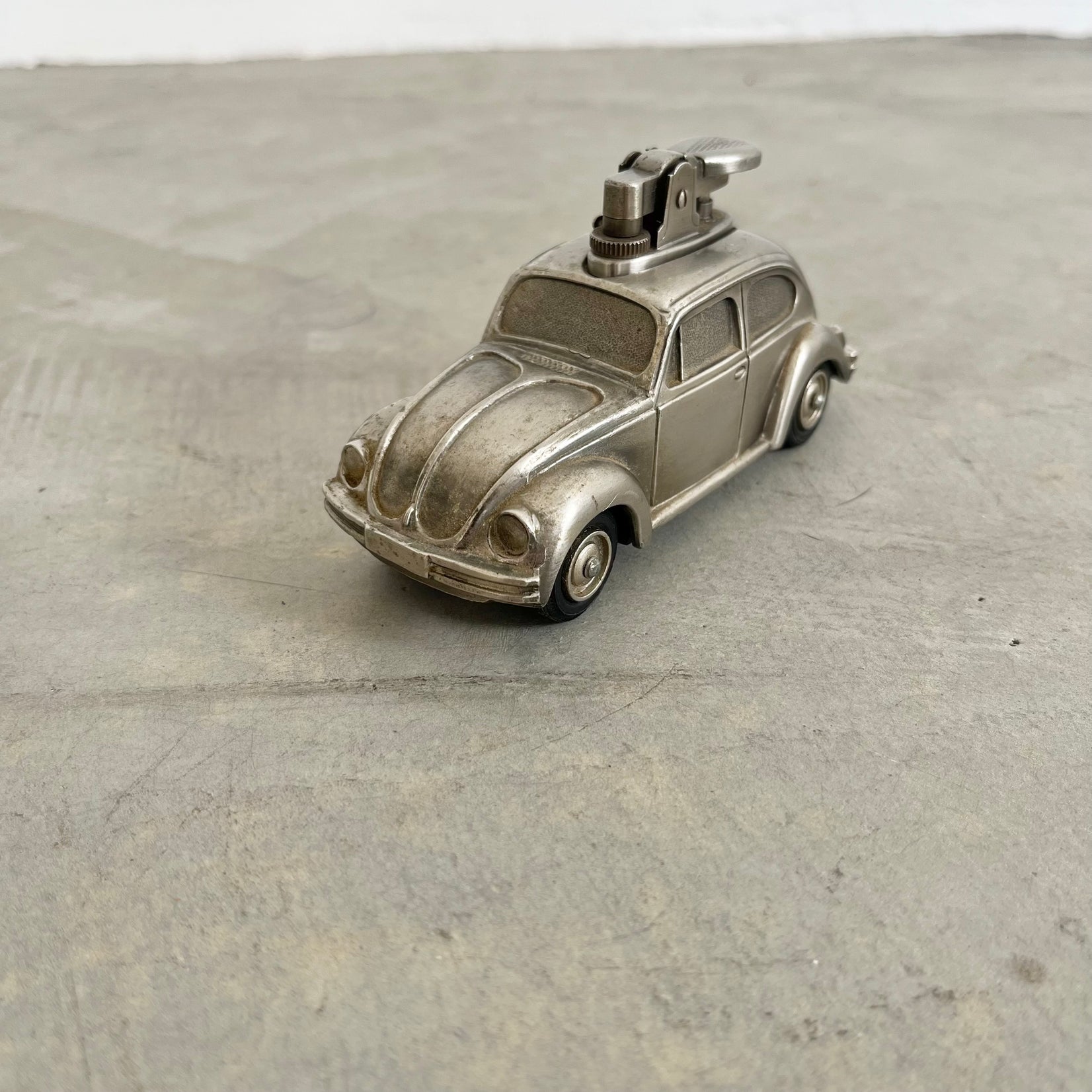 Volkswagen Beetle Table Lighter