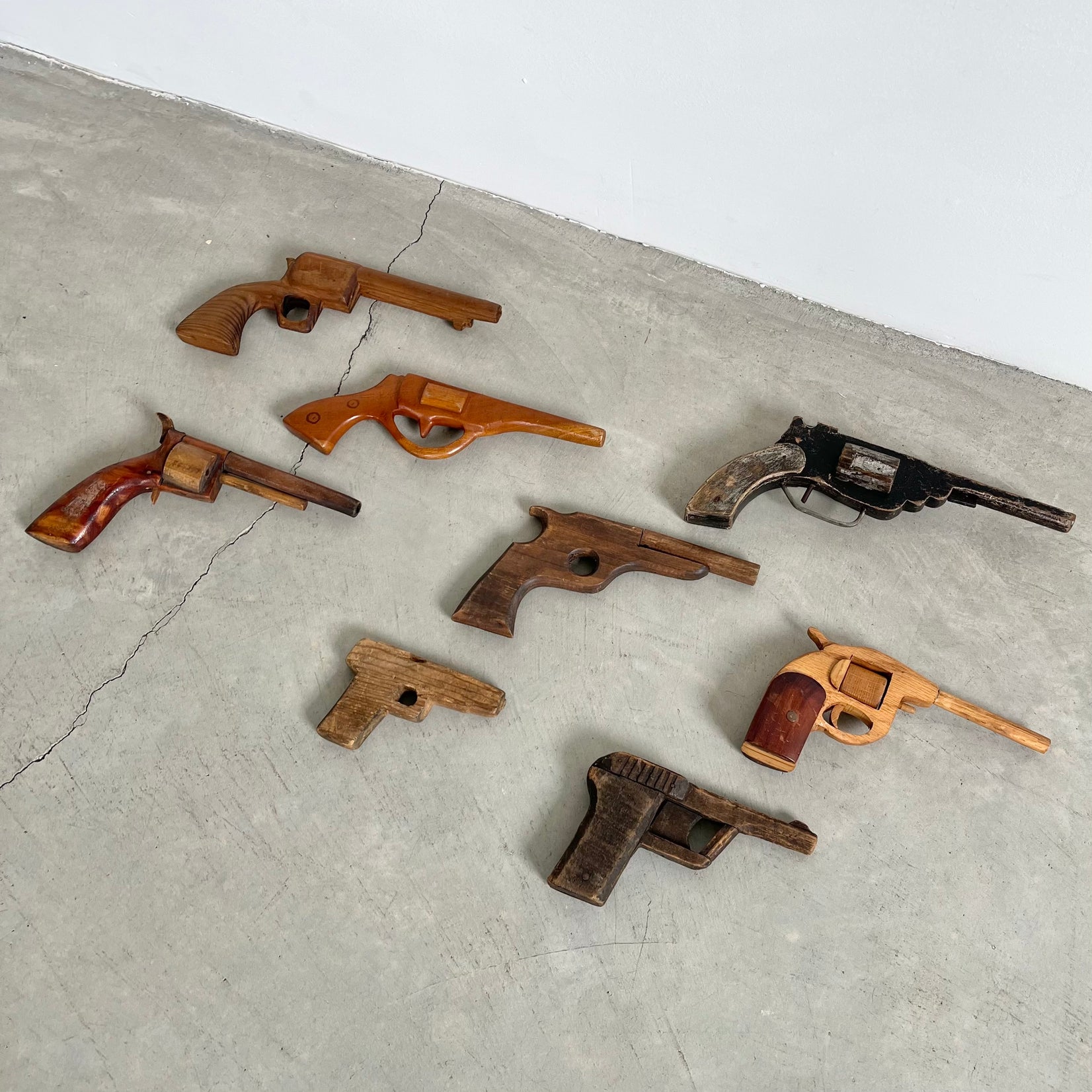 Set of 8 Wood Toy Guns