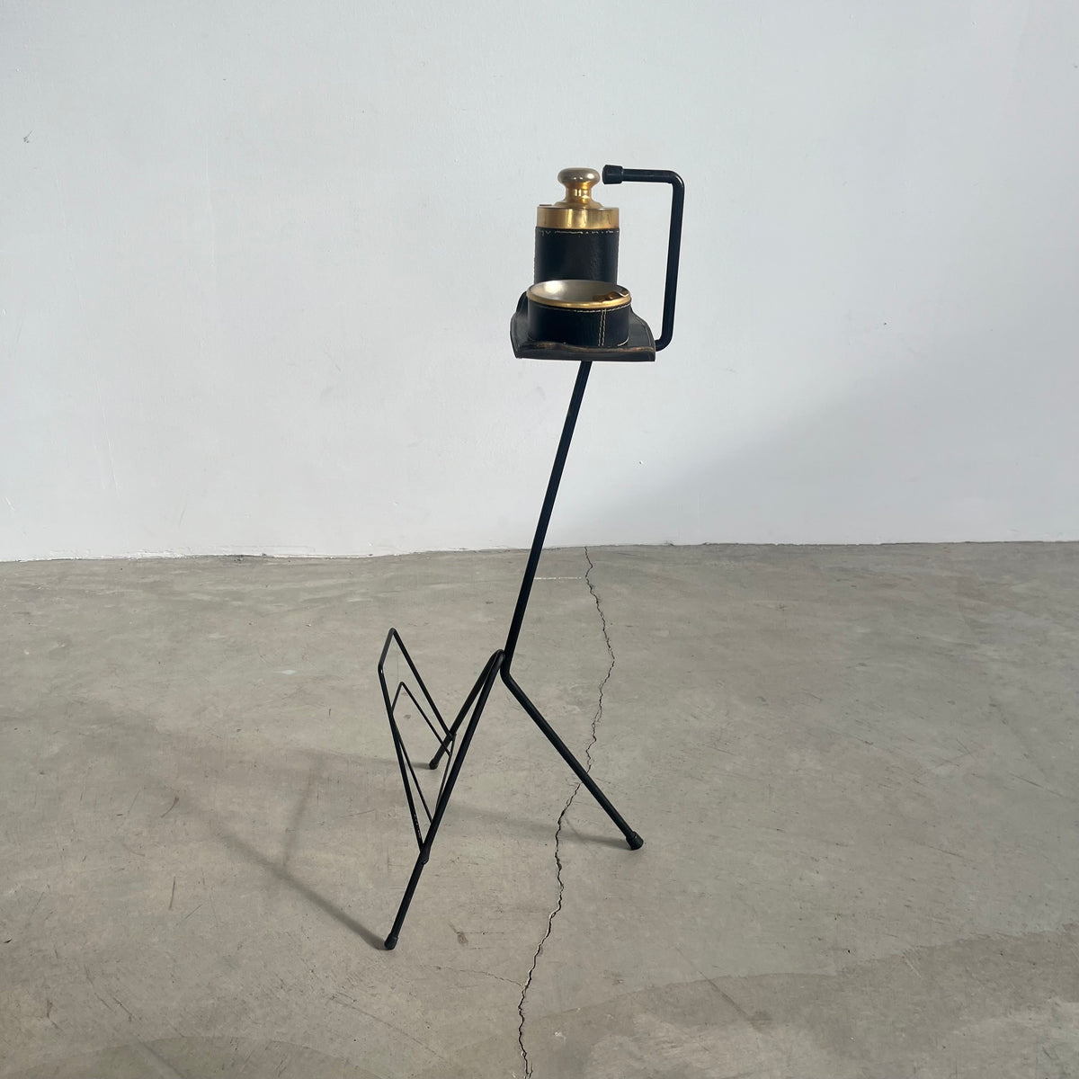 Smoking Stand