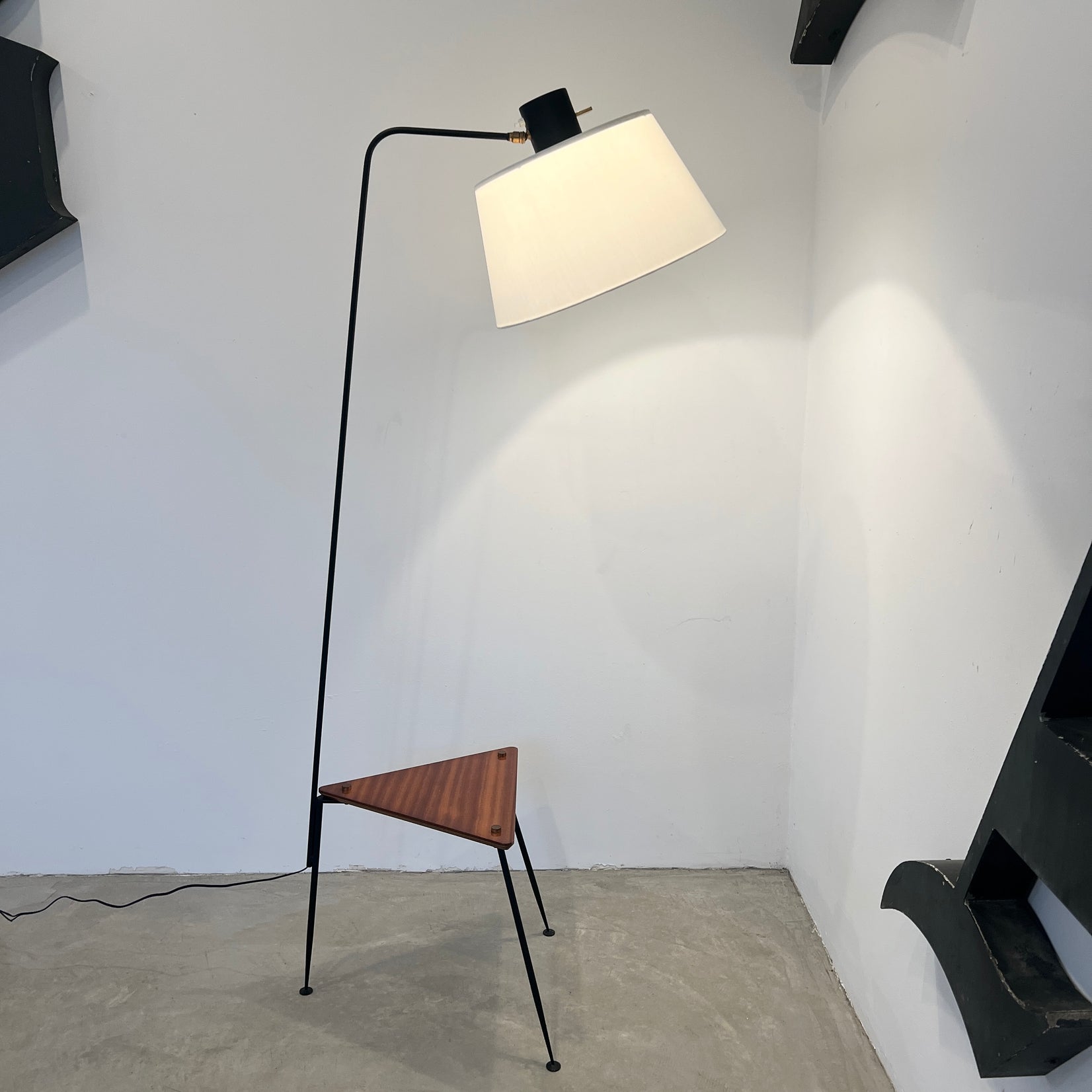 Floor Lamp with Triangular Side Table