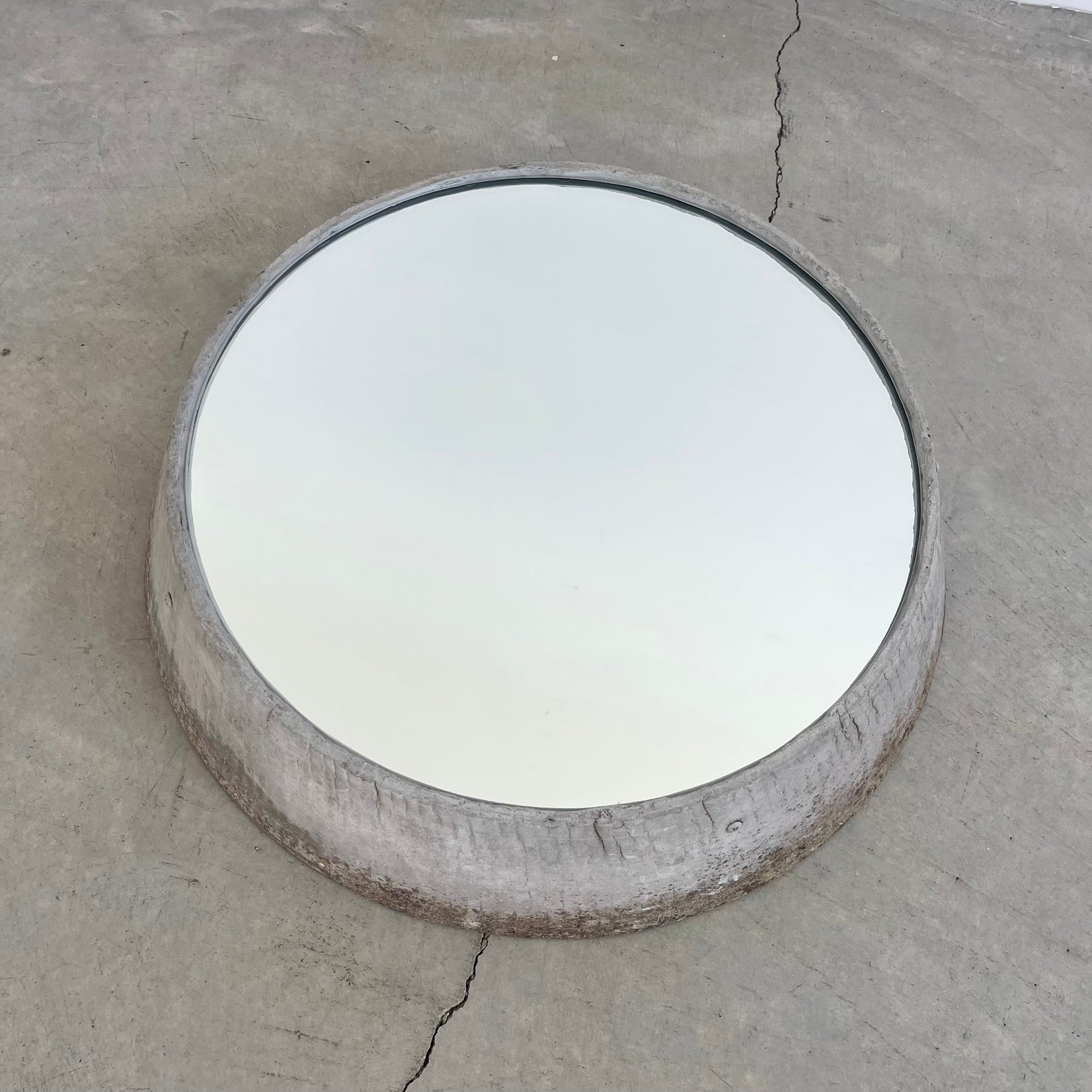 Circular Concrete Mirror