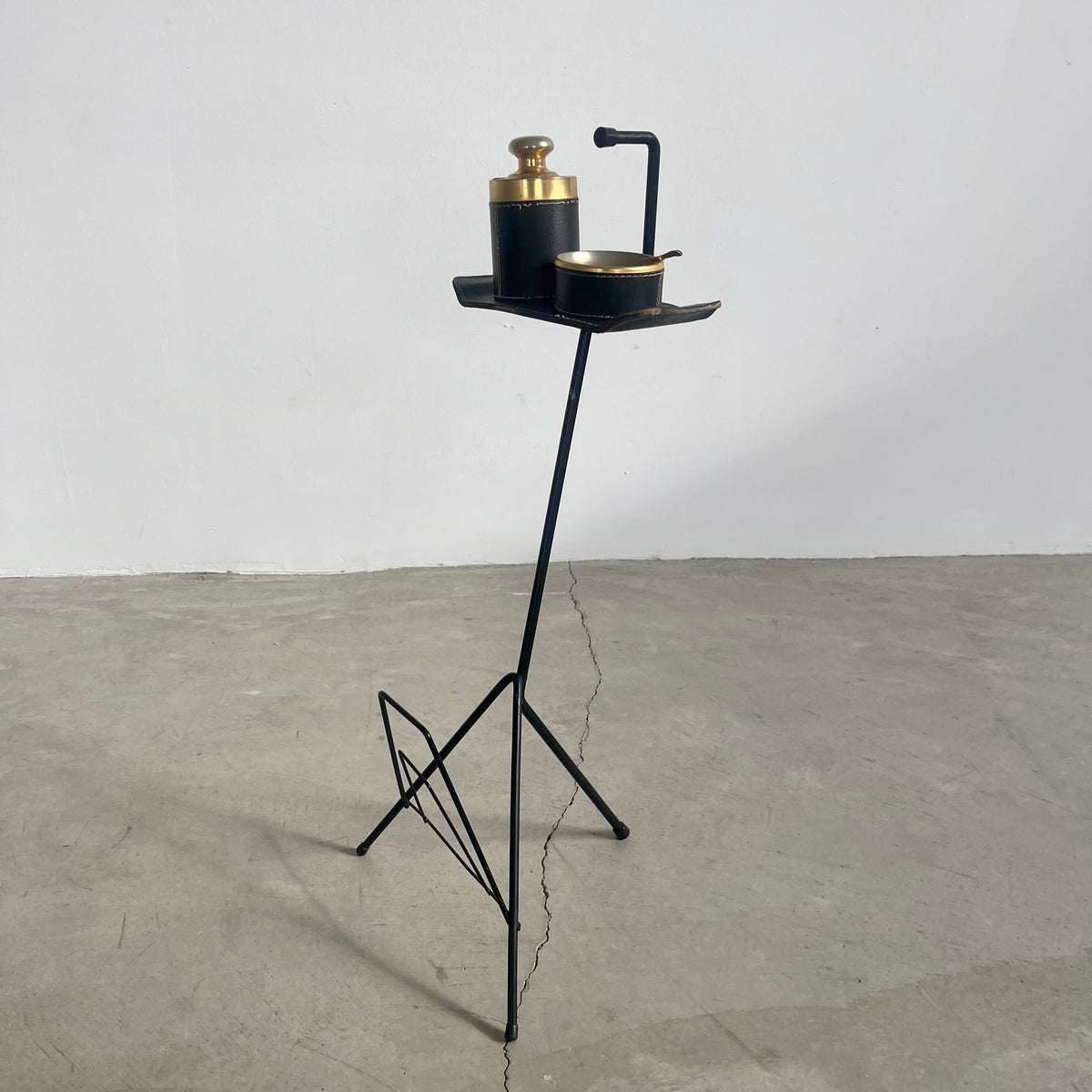 Smoking Stand