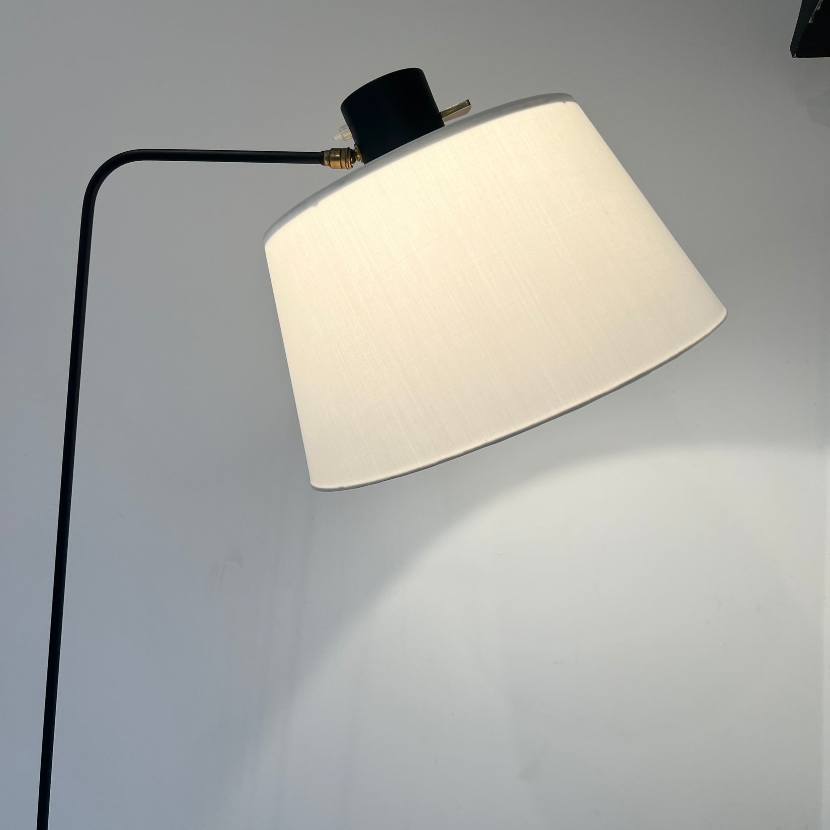 Floor Lamp with Triangular Side Table