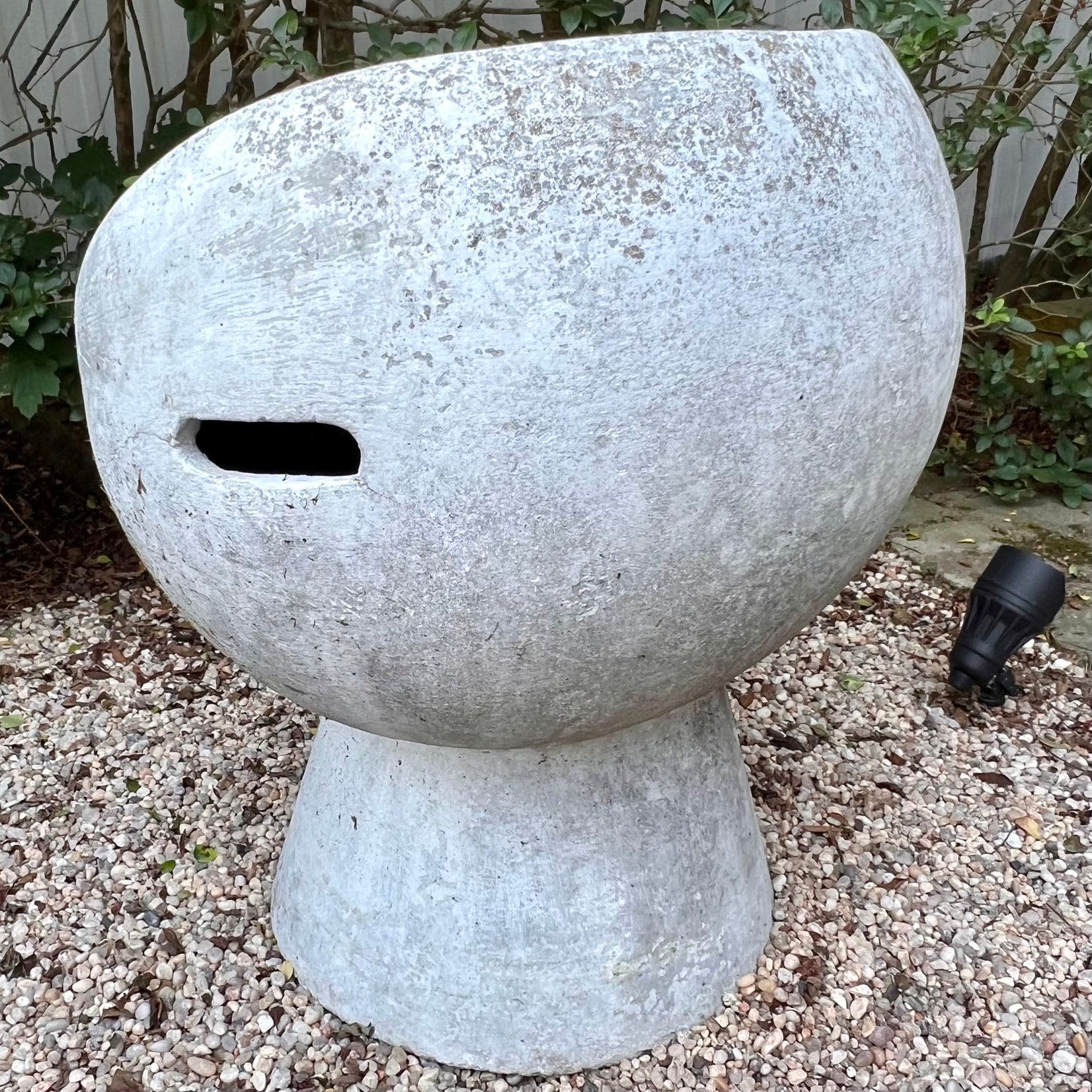 Willy Guhl Concrete Pod Chair, 1960s Switzerland