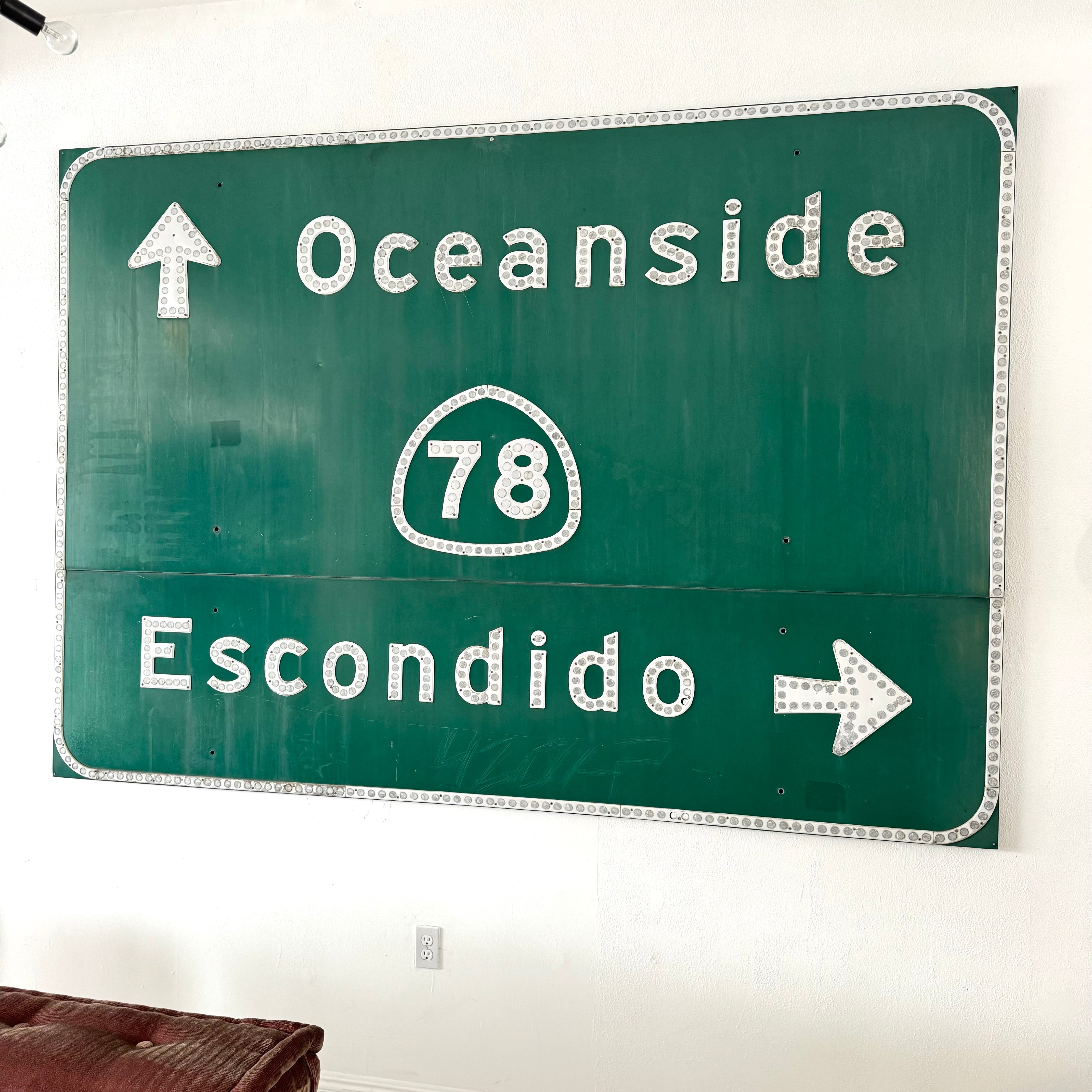 カリフォルニア州 EAST看板 California Freeway Sign
