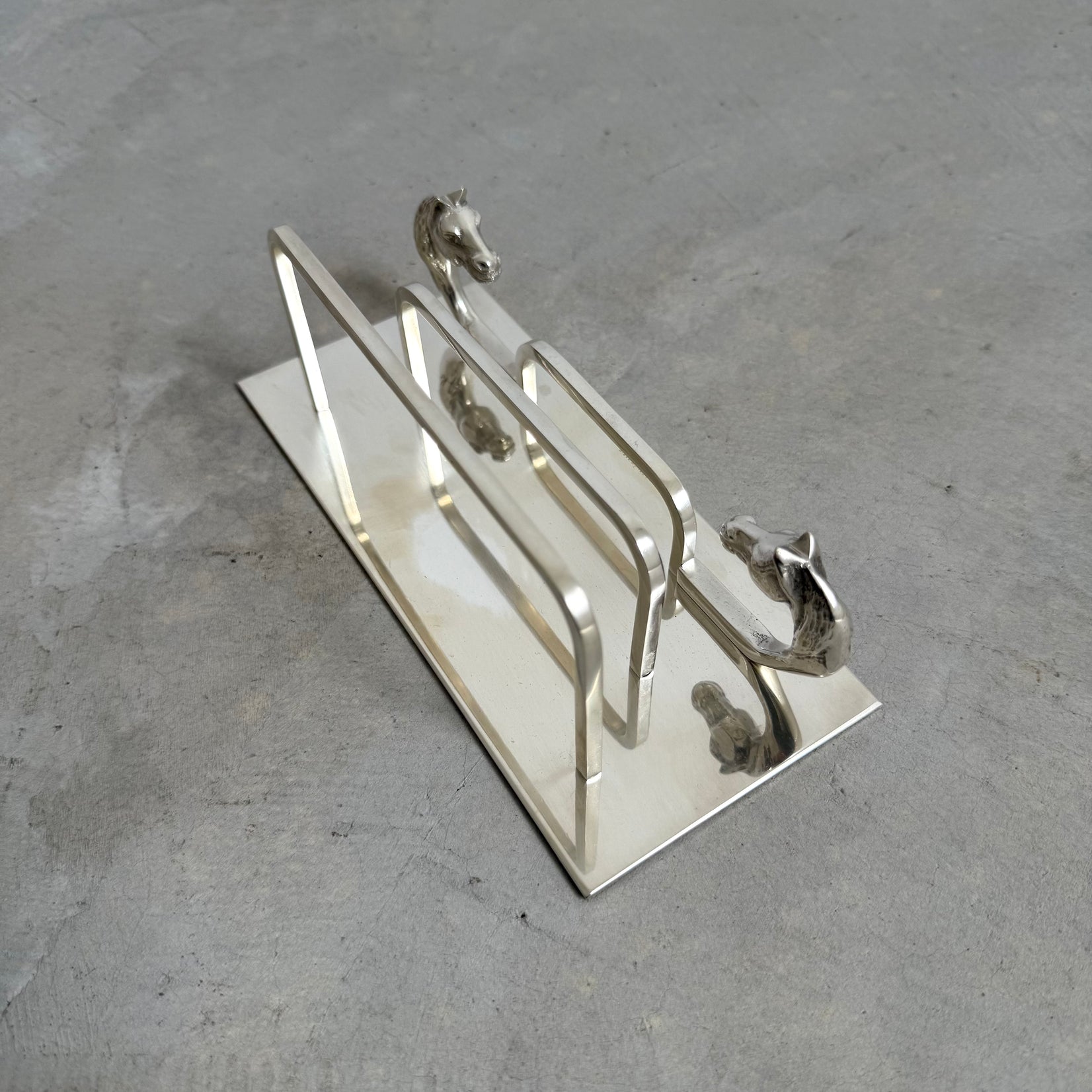 Hermes Mail Holder