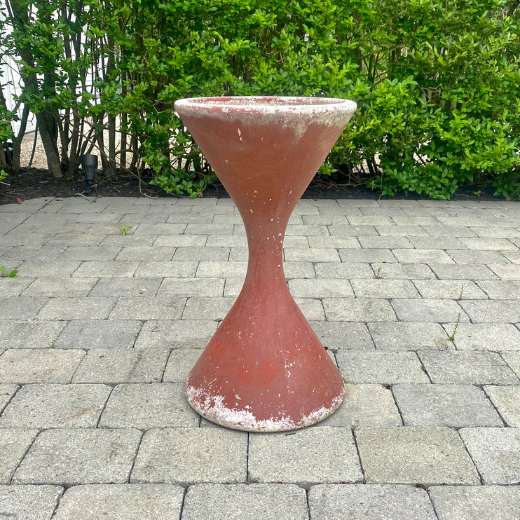 Concrete Diabolo Hourglass Planters