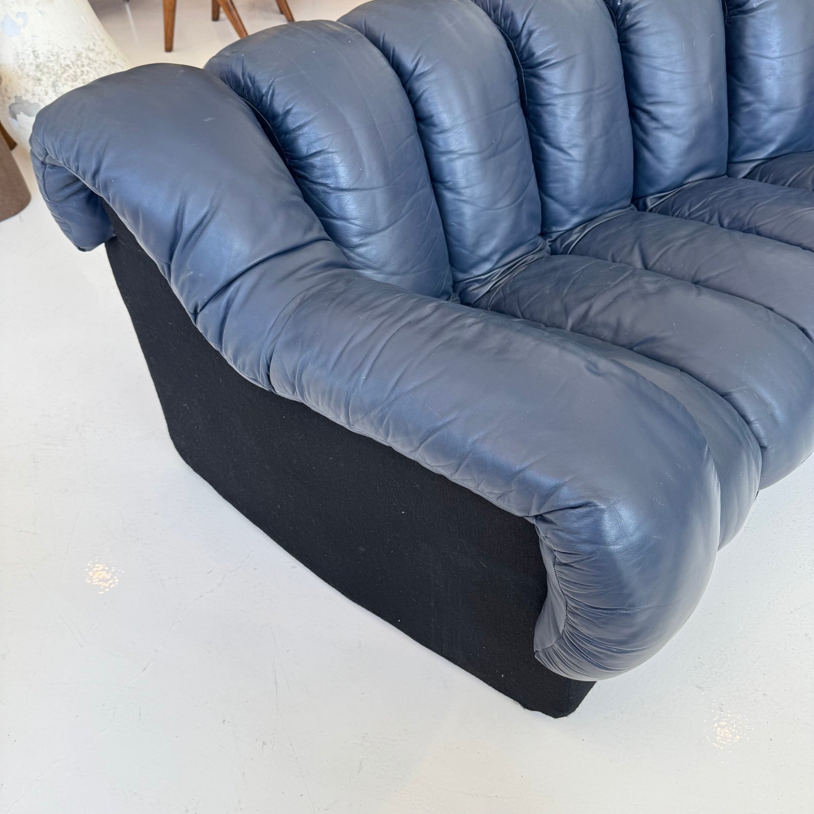 Non-Stop 10 Element Leather Sofa