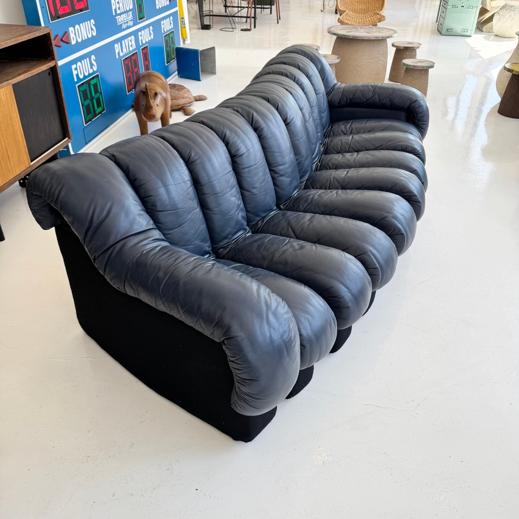 Non-Stop 10 Element Leather Sofa