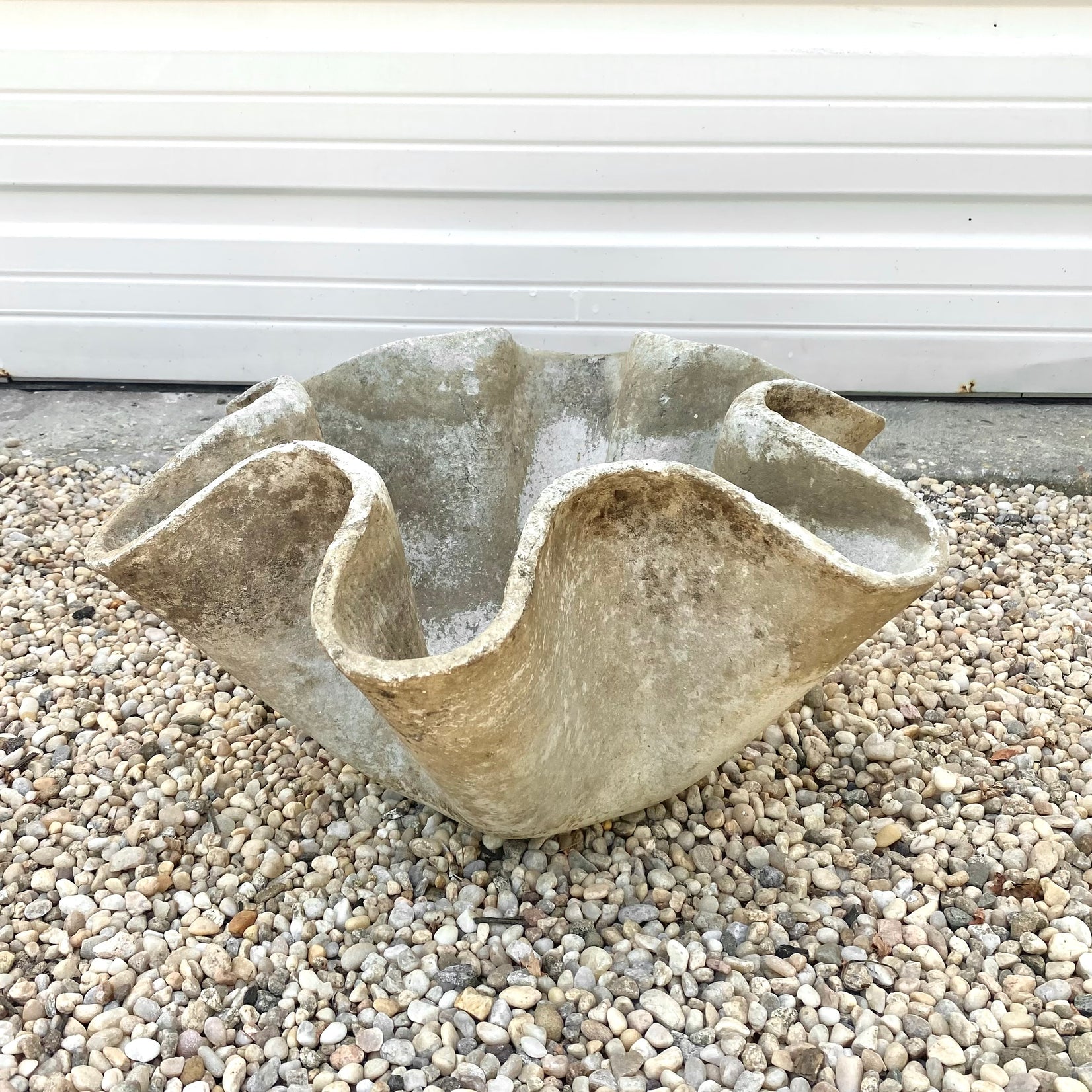 Clam Shell Planters