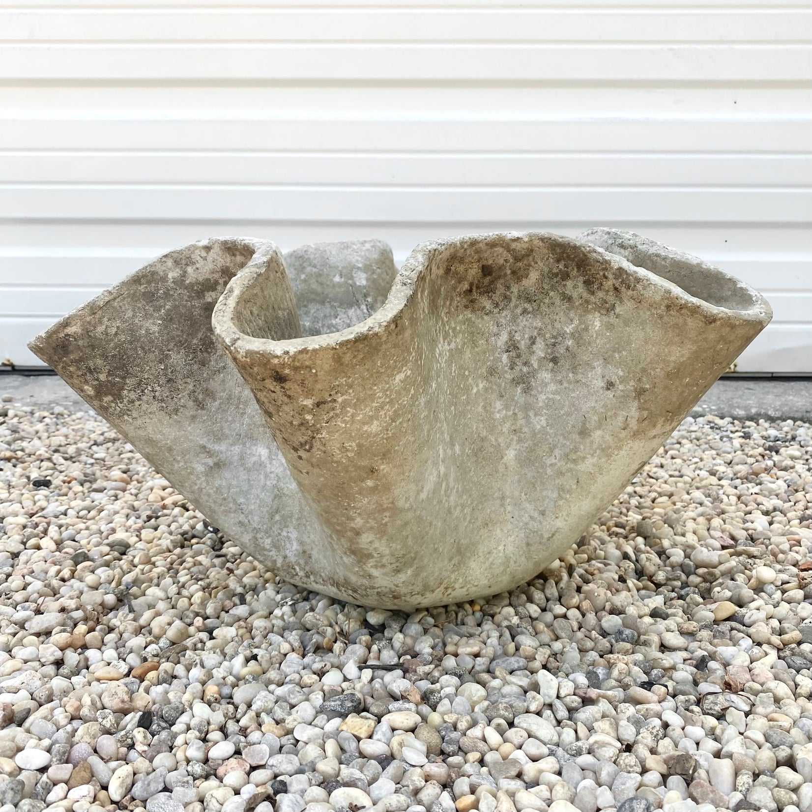 Clam Shell Planters