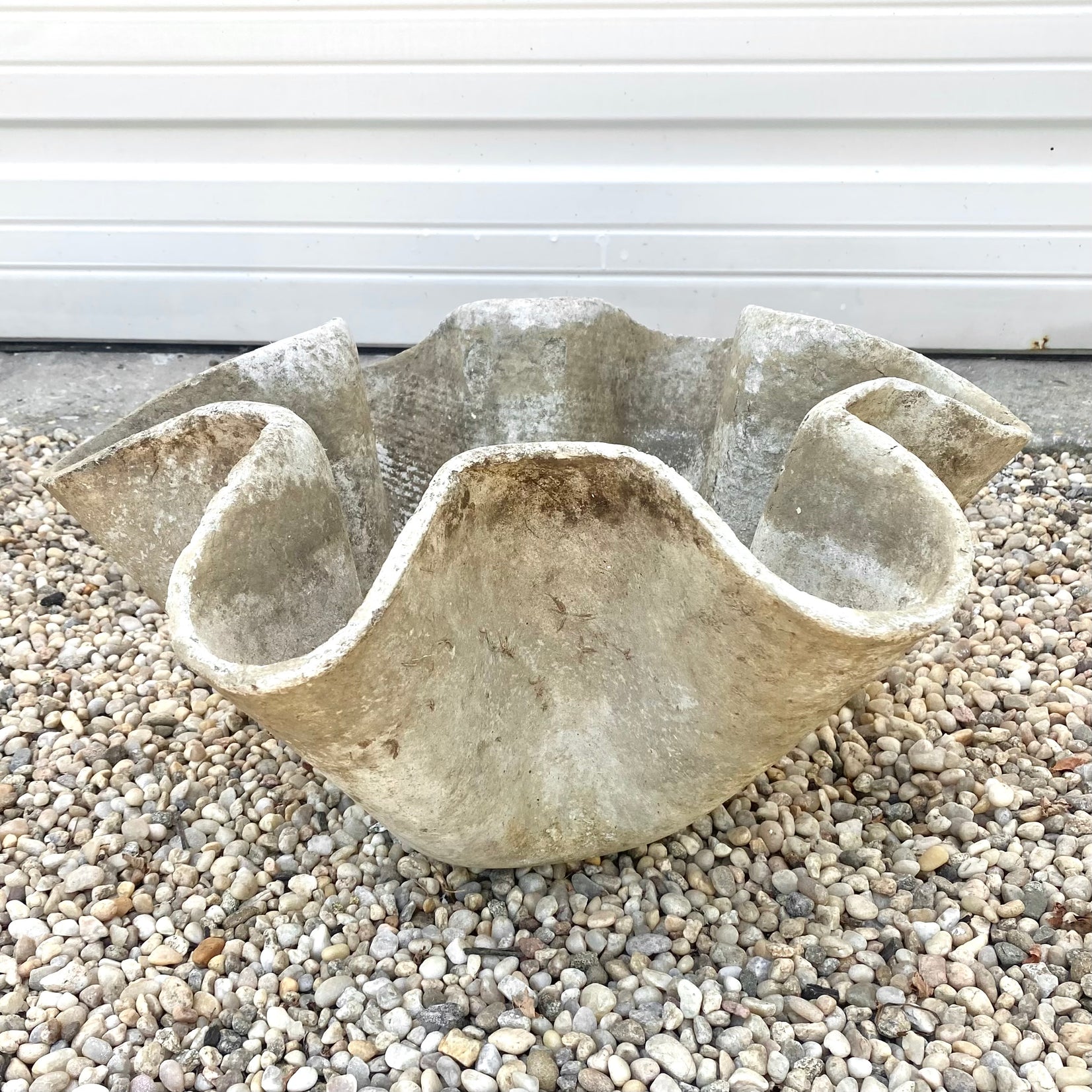 Clam Shell Planters