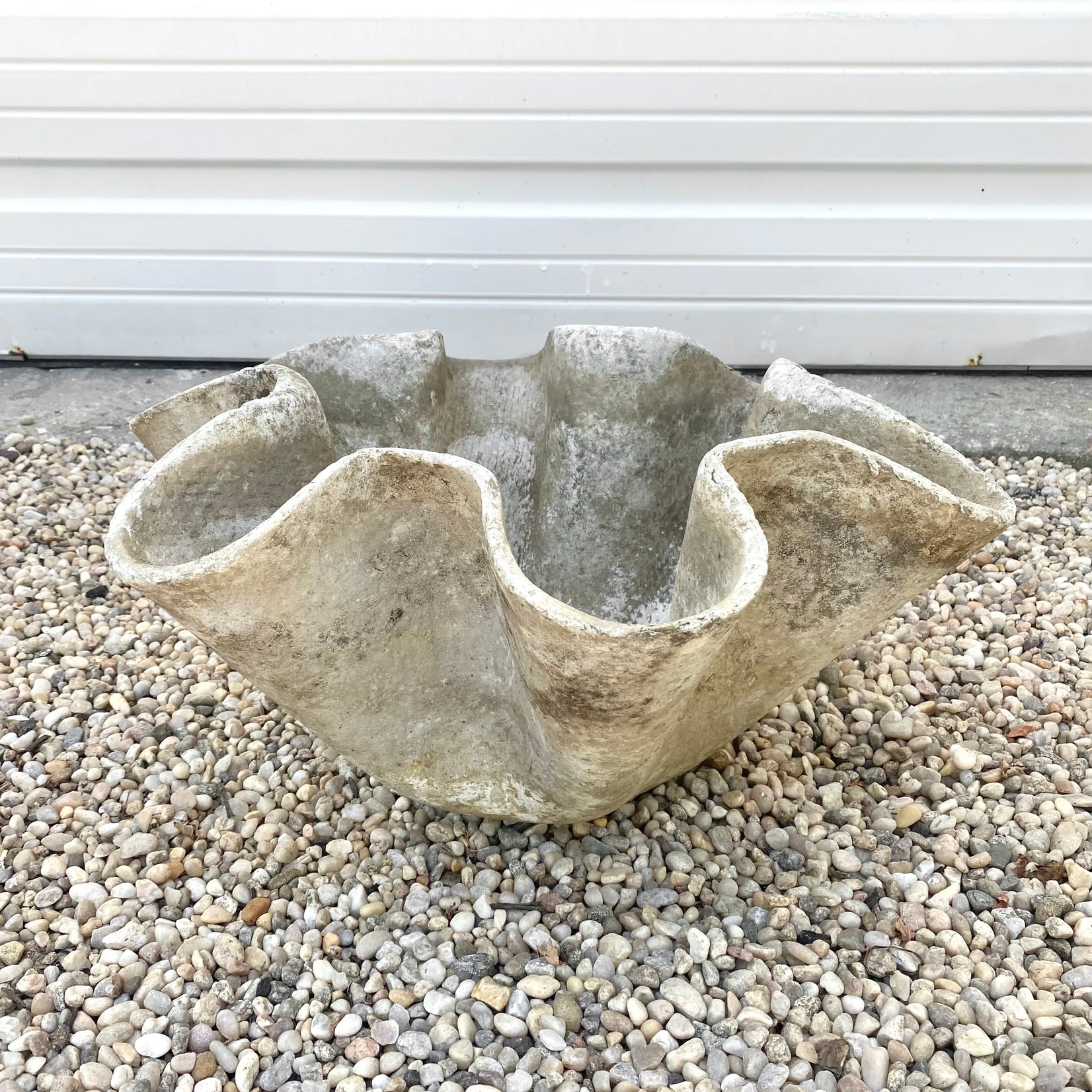 Clam Shell Planters