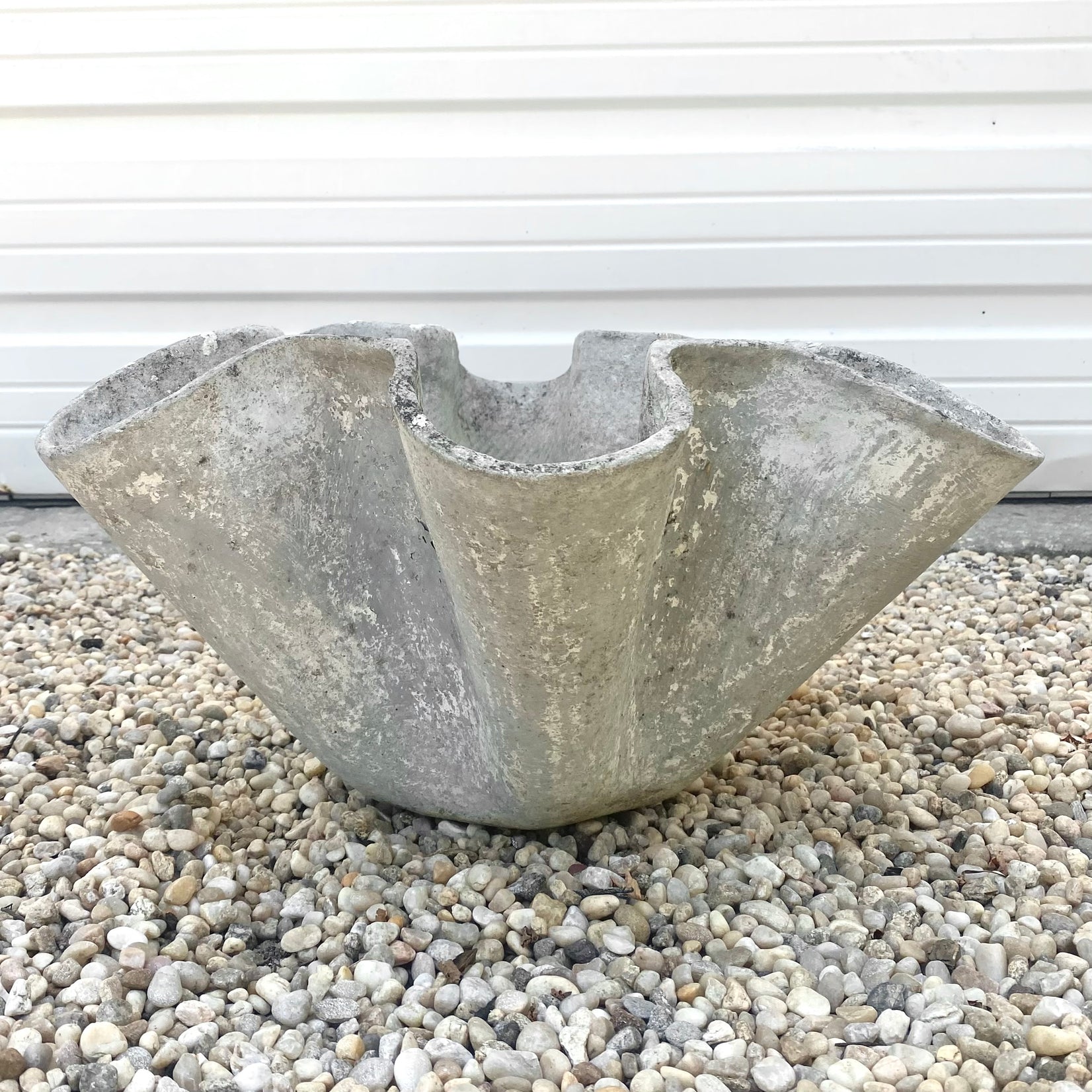 Clam Shell Planters