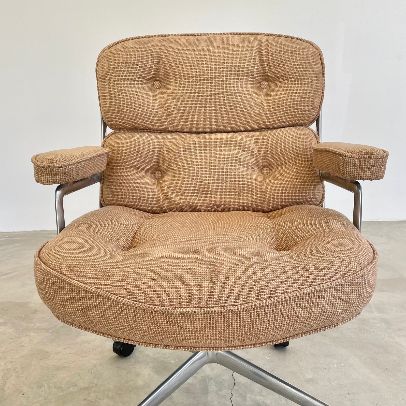 Eames Time Life Chair in Tan Burlap, 1984 USA