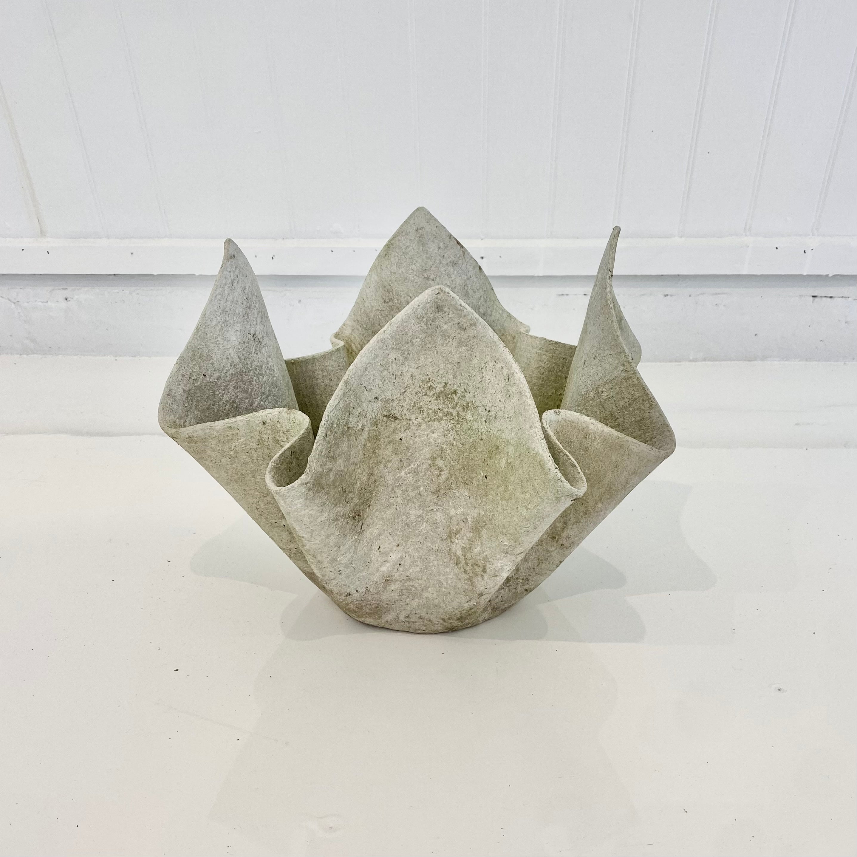 Willy Guhl Petite Handkerchief Planter, 1960s Switzerland